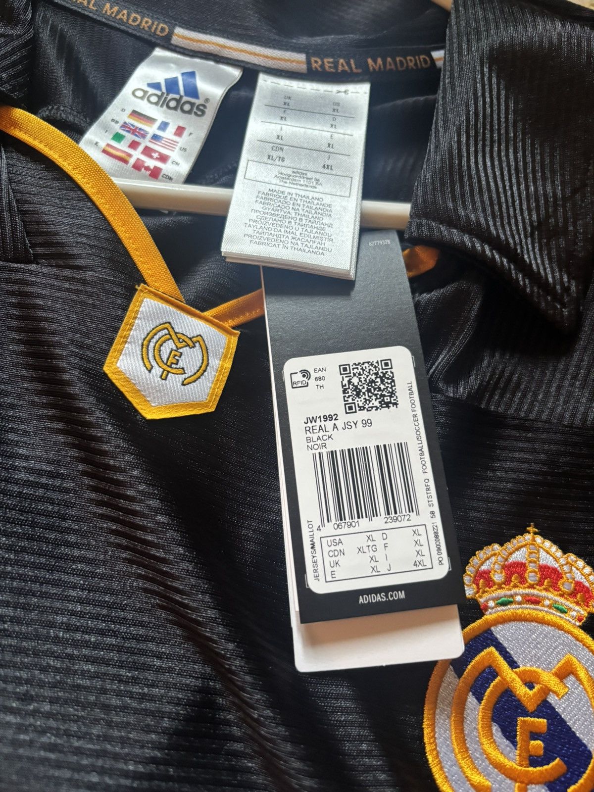 Adidas Real Madrid 90s 2025 jersey remake Size US XL / EU 56 / 4 - 6 Thumbnail