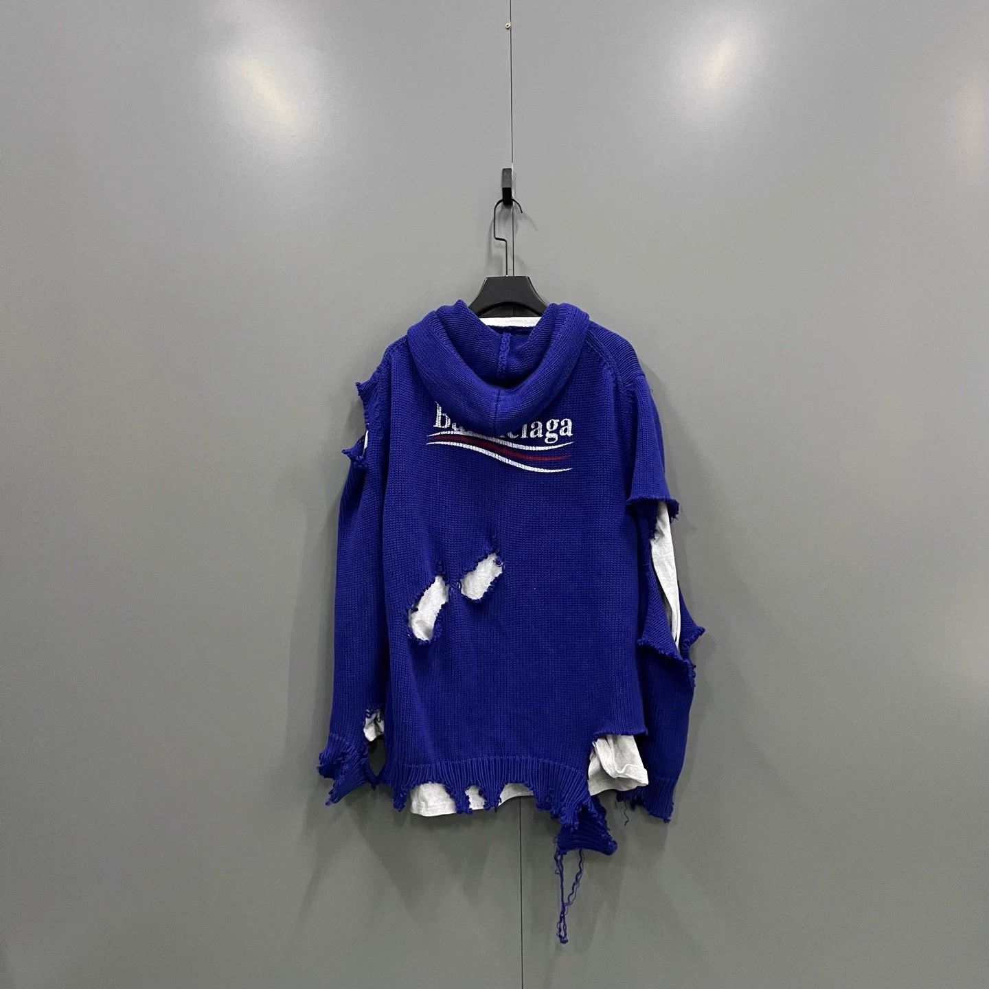 Balenciaga Balenciaga blue logo embroidered distressed hoodie XS Size US XS / EU 42 / 0 - 3 Thumbnail