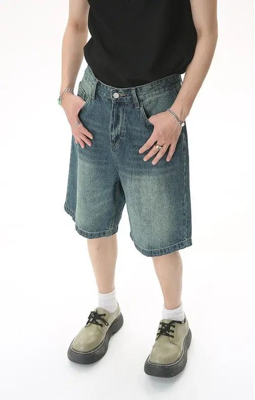 Other mid-rise casual denim shorts Size US 32 / EU 48 - 7 Thumbnail