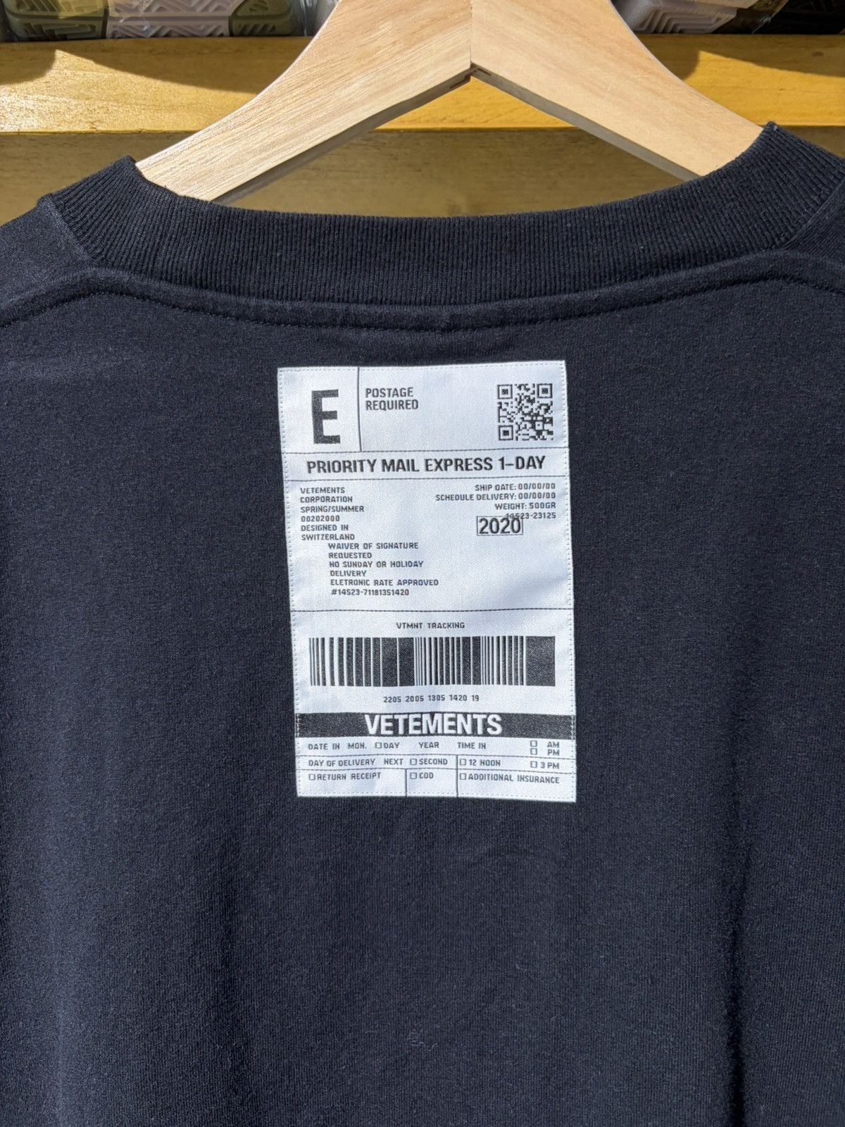Vetements Vetements Label T Shirt Large Size US L / EU 52-54 / 3 - 4 Thumbnail