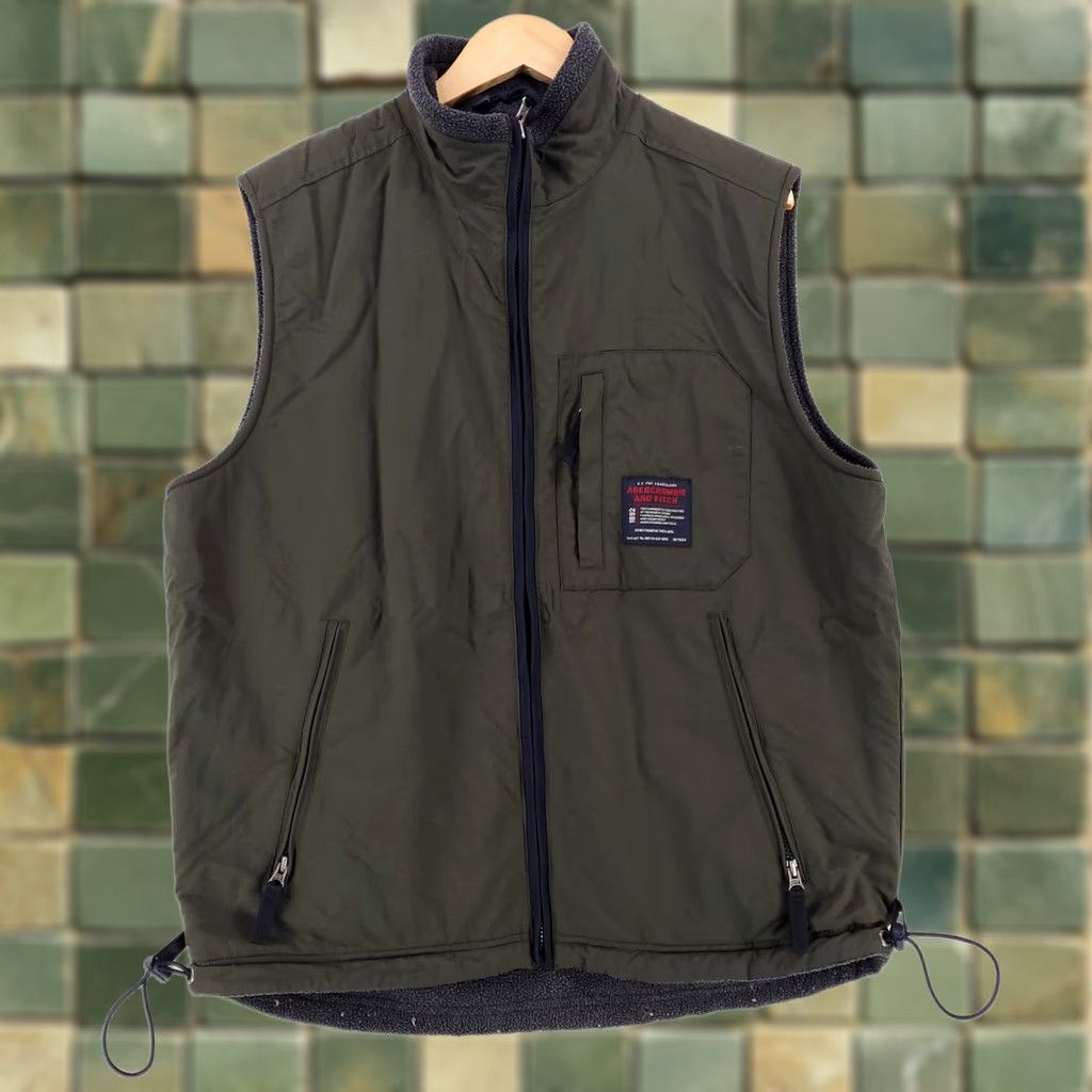Abercrombie & Fitch Abercrombie & Fitch A&F Full Zip Vest Fleece Lined Green Mens L Vest Windbreaker Lined Polyester Men Green Size US L / EU 52-54 / 3 - 1 Thumbnail