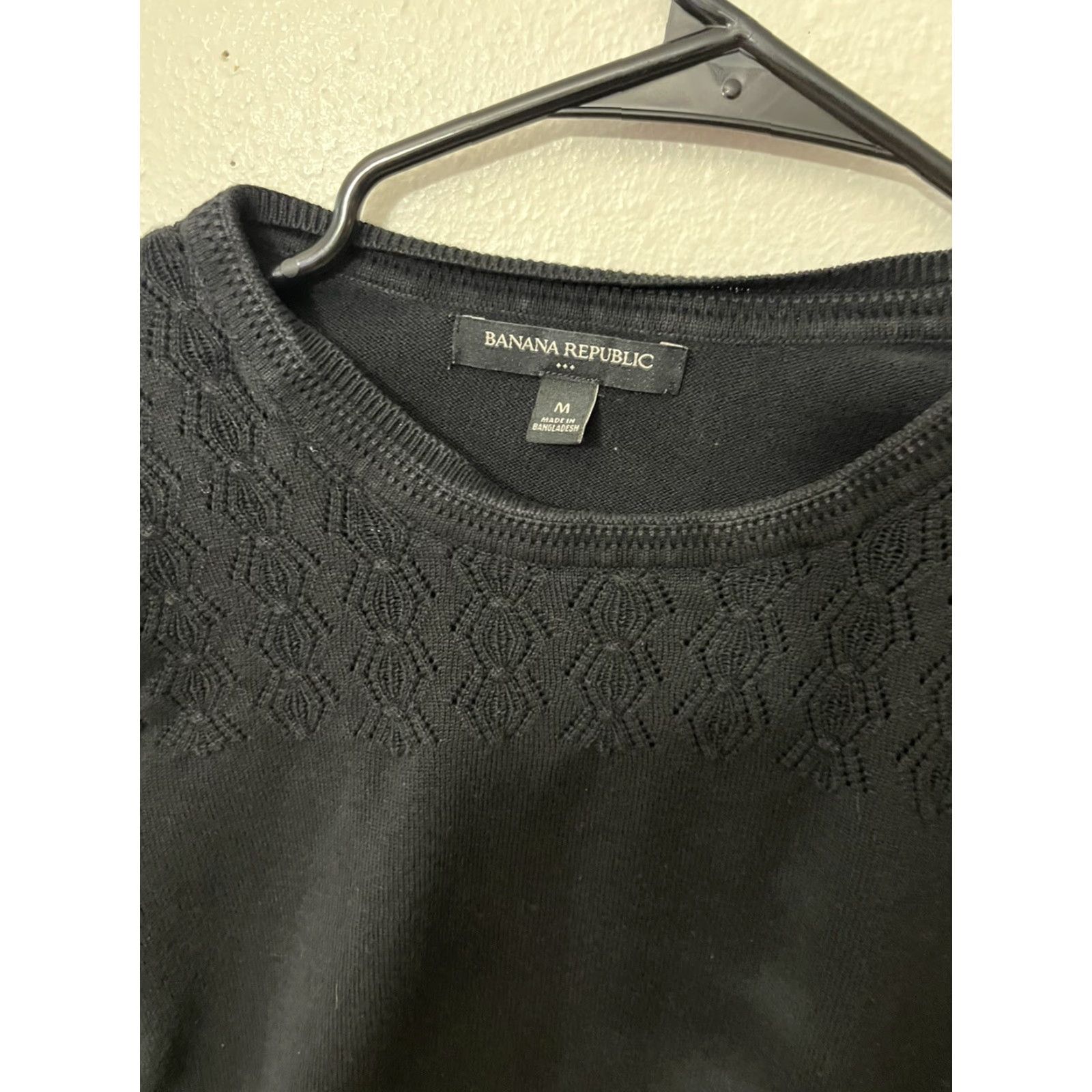 Banana Republic Banana Republic Sweater Womens Medium Black Long Sleeve Crew Knit Classic Preppy Size M / US 6-8 / IT 42-44 - 3 Thumbnail