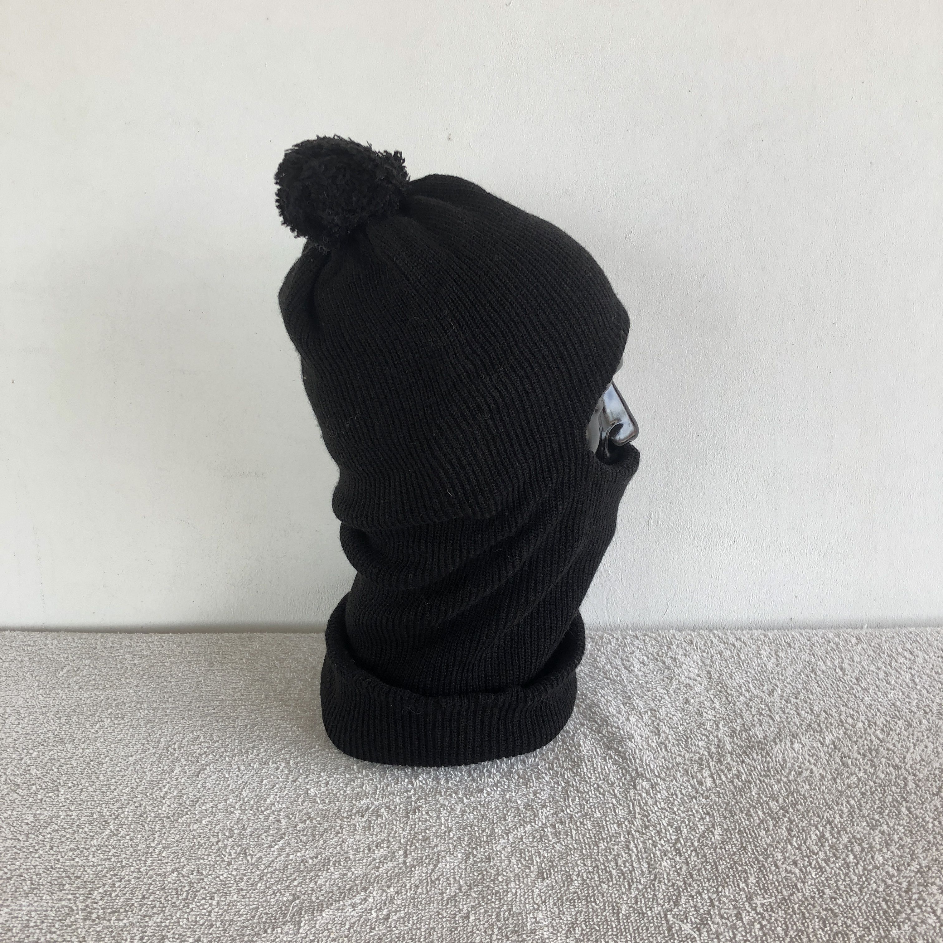 Japanese Brand Vintage Y2K Balanclava Beanie Pom Pom Knit Snow Caps Hats Size ONE SIZE - 3 Thumbnail
