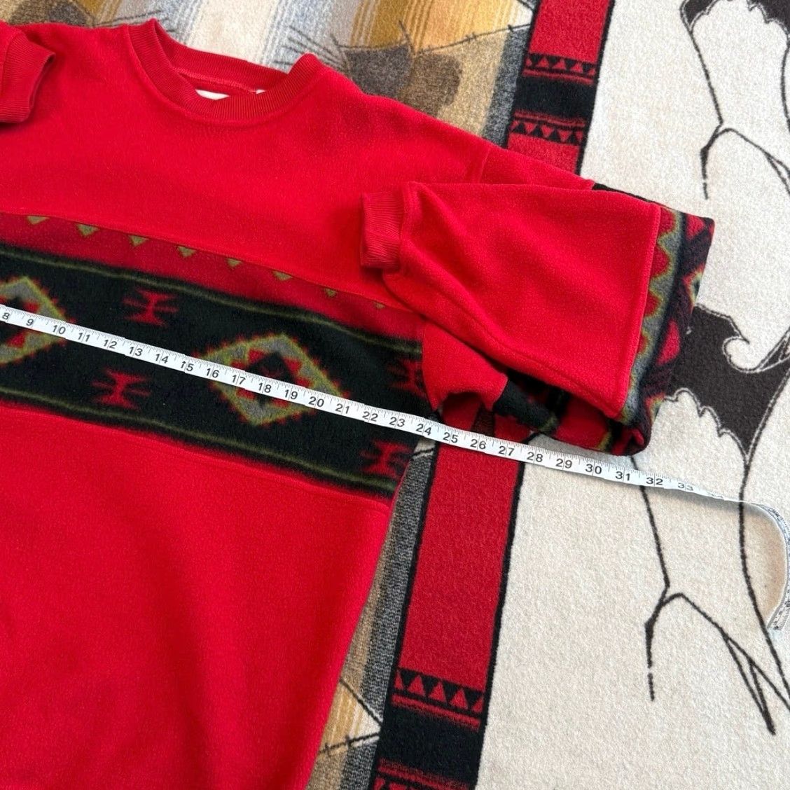 Bugle Boy VINTAGE Bugle Boy Sweatshirt Aztec Pattern Crew Neck Fleece Sweatshirt Size L Men 90s Red Size US L / EU 52-54 / 3 - 6 Thumbnail