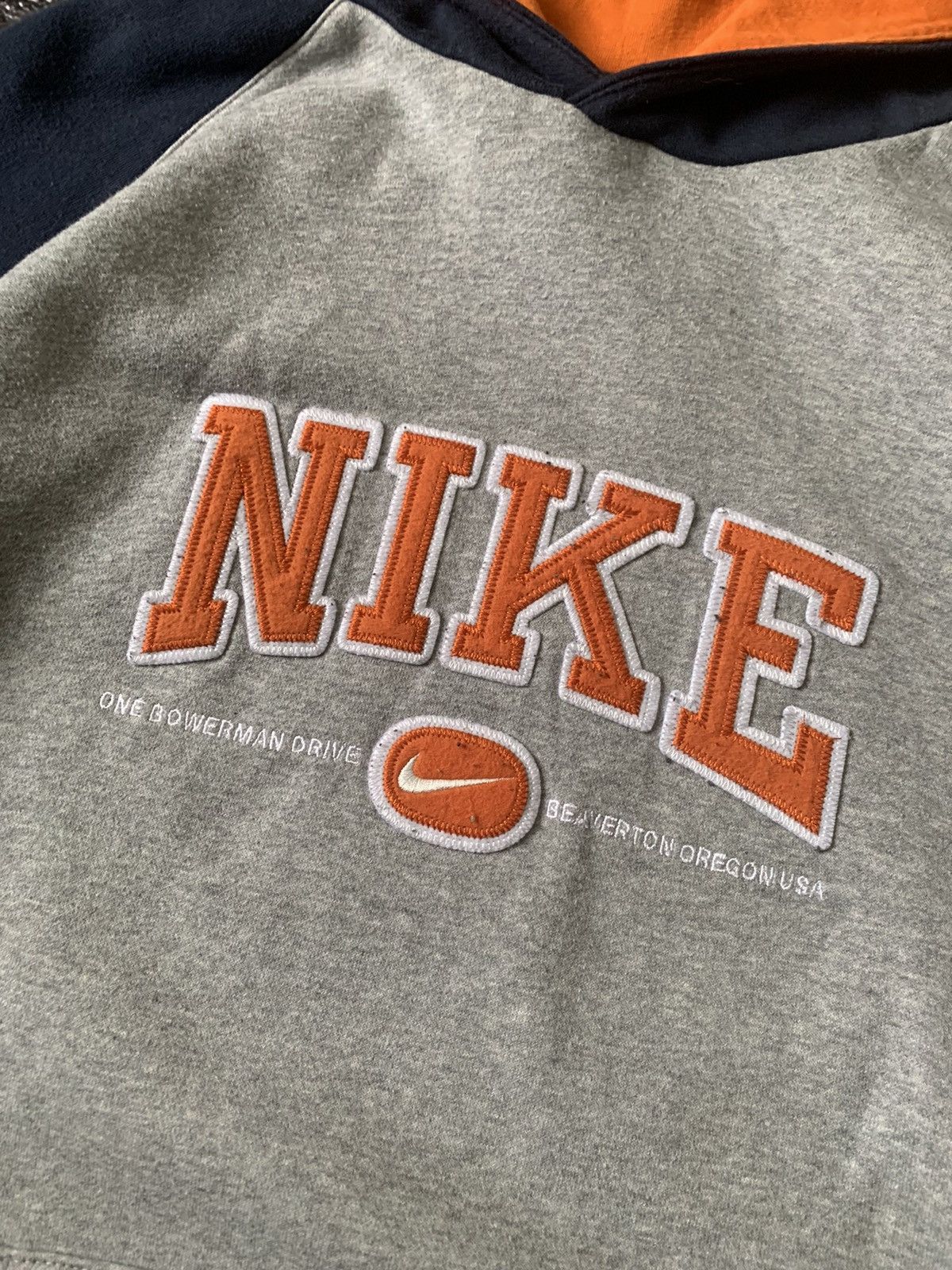 Nike Vintage Nike Y2K Hoodie Big Logo Center Swoosh Size US S / EU 44-46 / 1 - 3 Thumbnail