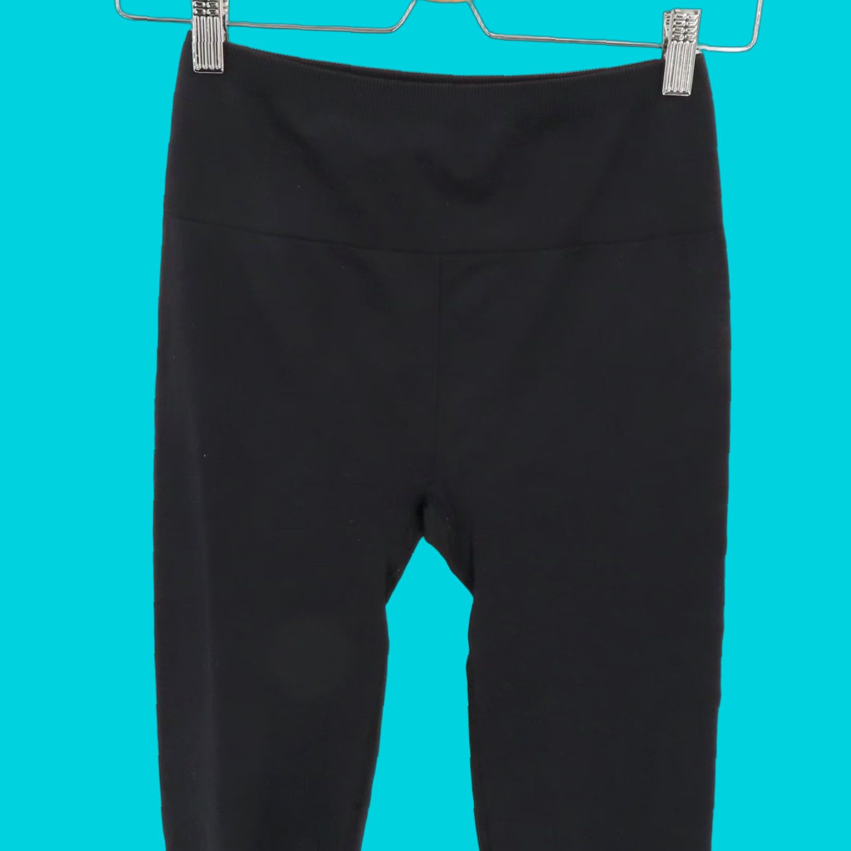 Fabletics Fabletics Leggings Women Small Solid Black Perforated Calf Seamless PT1720206 Size 28" / US 6 / IT 42 - 1 Thumbnail