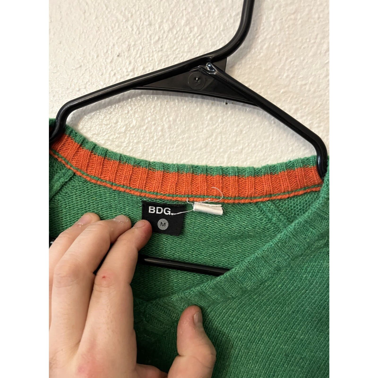 Urban Outfitters Urban Outfitters BDG Men's V-Neck LAMBS WOOL Blend Green Sweater Medium Size US M / EU 48-50 / 2 - 3 Thumbnail