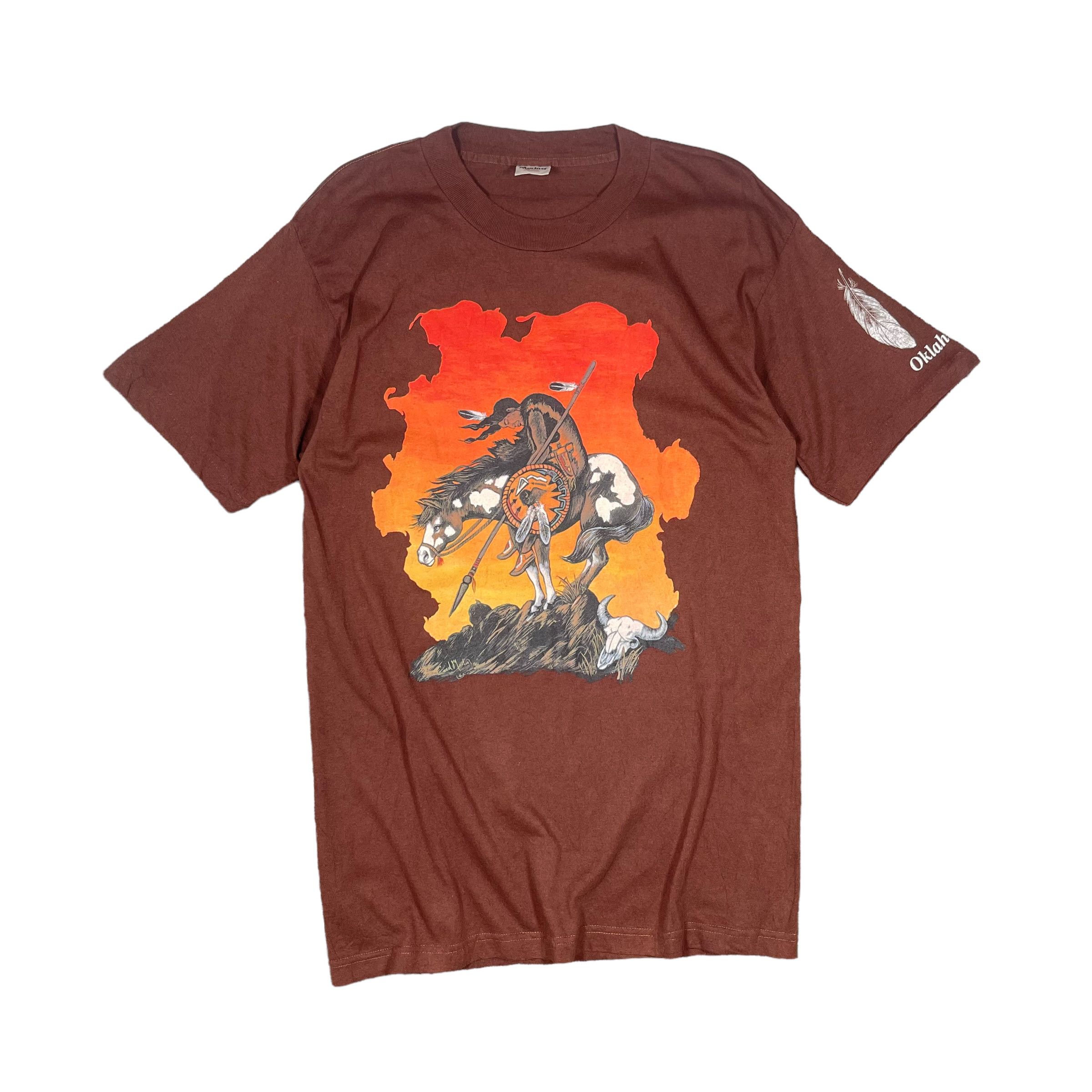 Native × Vintage Vintage 1996s Red Indian Oklahoma Carol Martin T Shirt Size US L / EU 52-54 / 3 - 1 Thumbnail