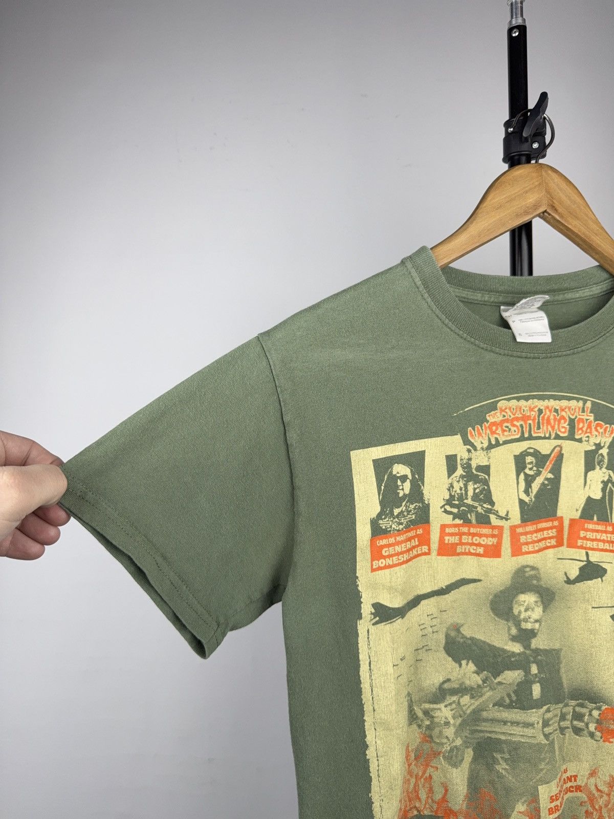 Vintage 00s Ultra Trash Trashocalypse Now Vintage Movie Parody Tee Size US S / EU 44-46 / 1 - 5 Thumbnail