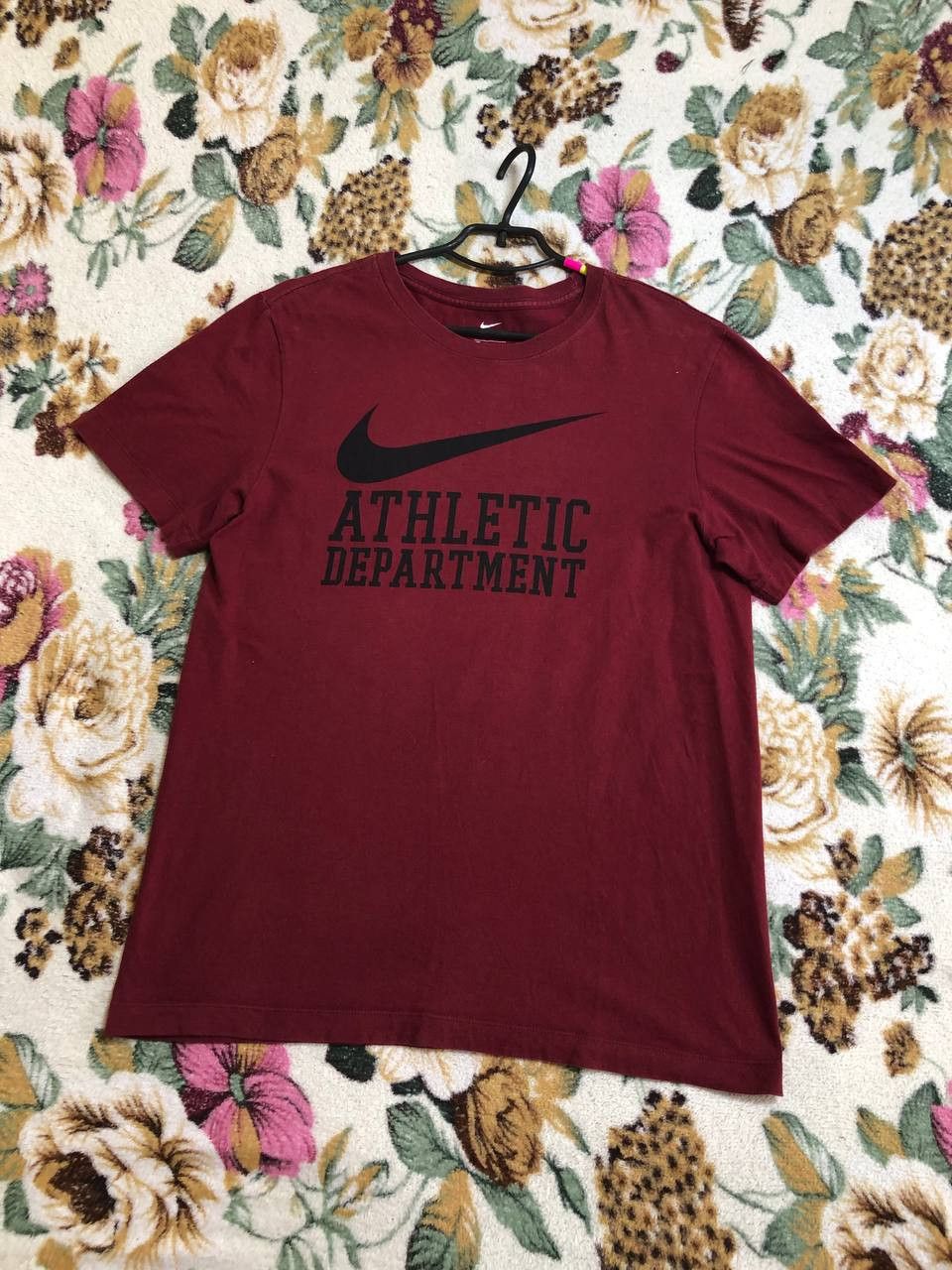 Nike Nike Shirt Center Swoosh Athletic Department Logo Run Gym Size US S / EU 44-46 / 1 - 1 Thumbnail