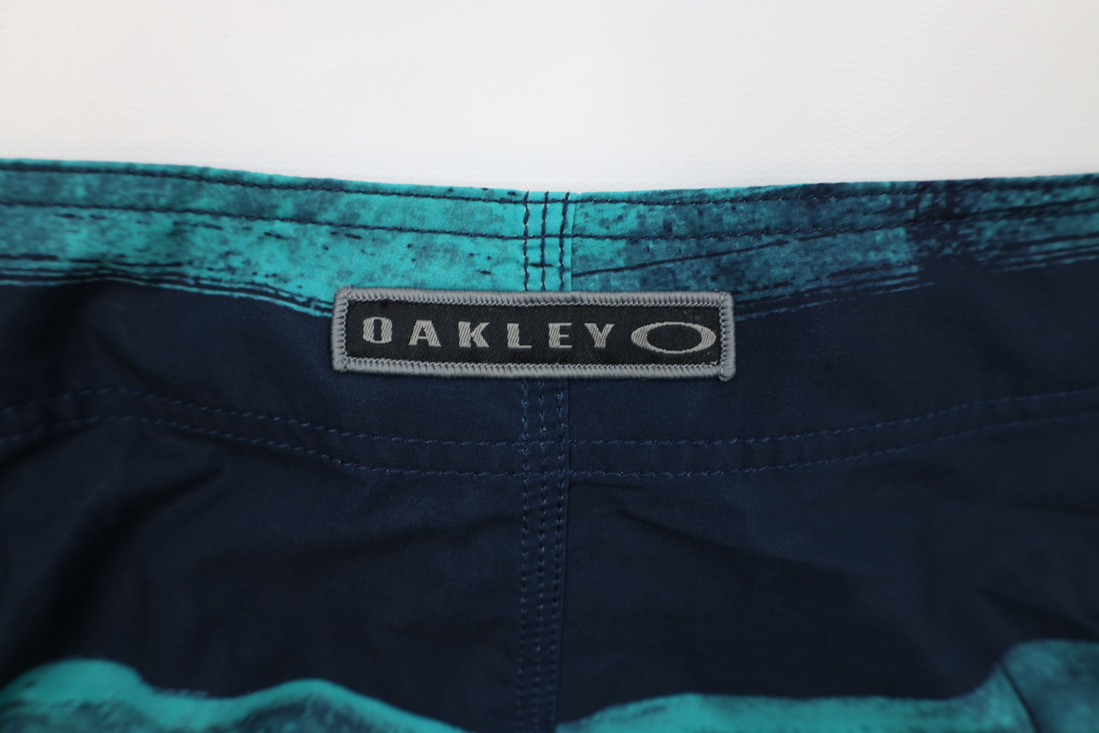 Oakley Oakley Striped Color Block Surf Board Shorts Swimming Trunks Size US 38 / EU 54 - 13 Thumbnail
