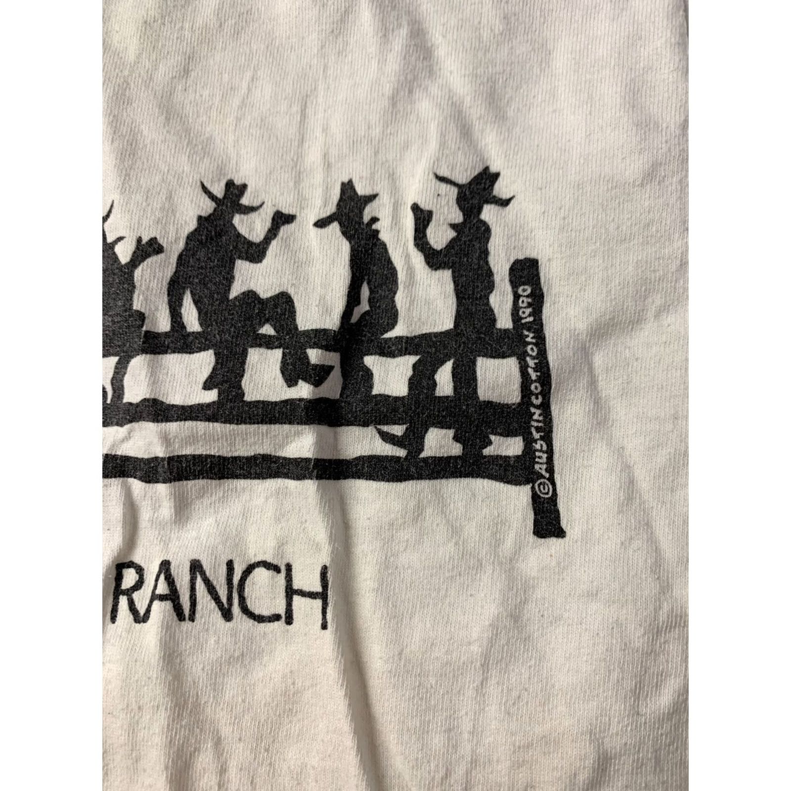 Fruit Of The Loom Brewster's Kananaskis Guest Ranch Shirt Men L White 1990s Vintage Jersey Tee Brand: Fruit of the Loom Size US L / EU 52-54 / 3 - 5 Thumbnail