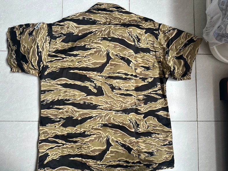 The Real McCoy's The Real McCoys TIGER Golden Tiger Pattern Shirt Size US XL / EU 56 / 4 - 2 Thumbnail