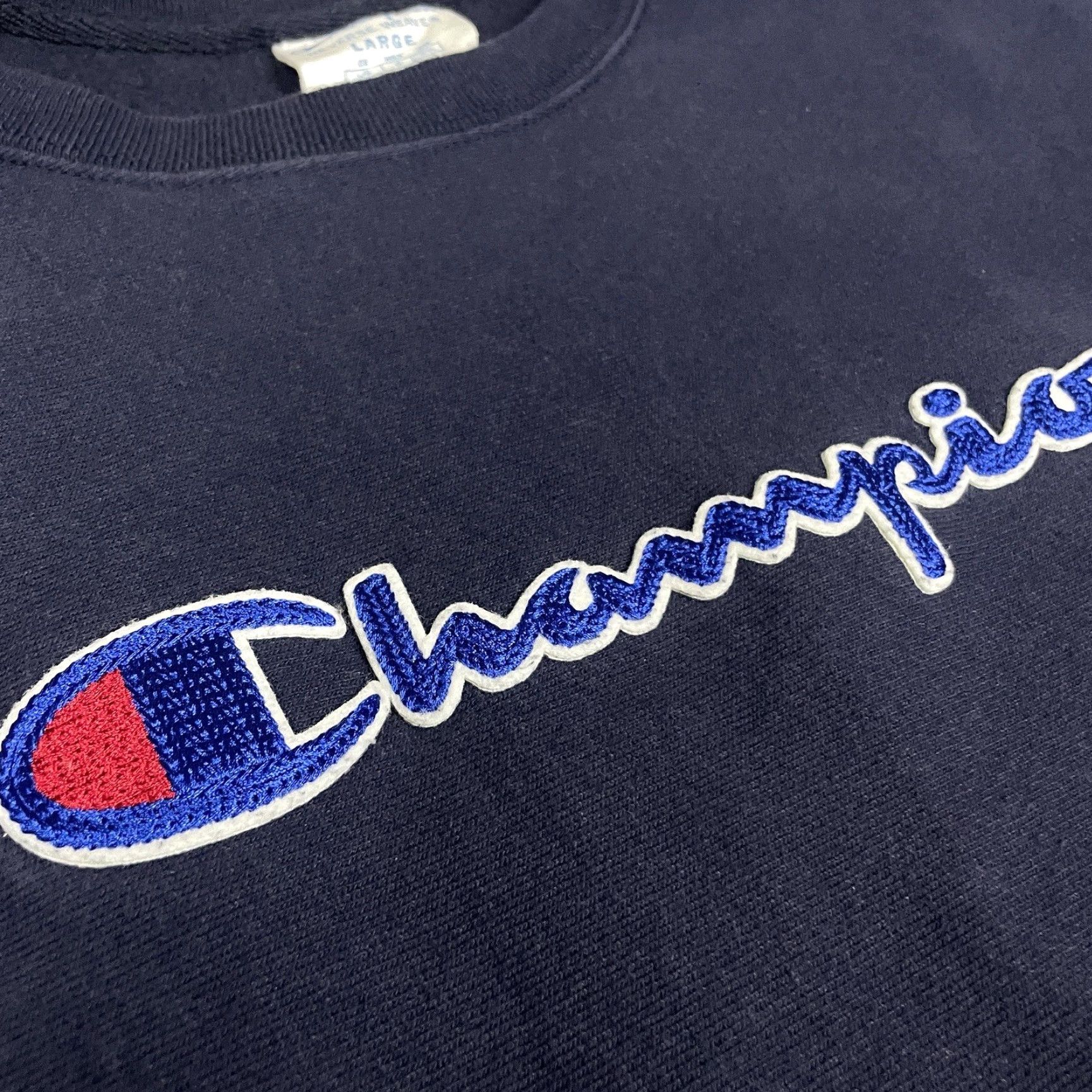 Champion VINTAGE Champion Sweatshirt Womens Large Reverse Weave Embroidered Logo Cropped Pullover Size L / US 10 / IT 46 - 3 Thumbnail