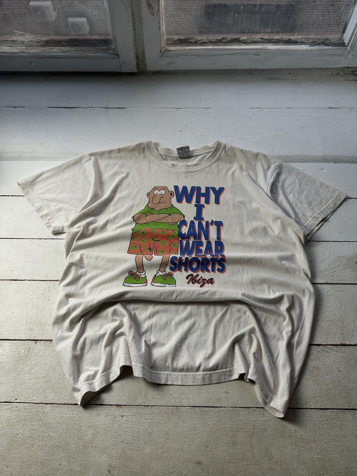 Vintage HUMOR 🚨 WHY I CAN’T WEAR SHORTS BIG LOGO BOXY VNTG TEE Size US L / EU 52-54 / 3 - 1 Thumbnail