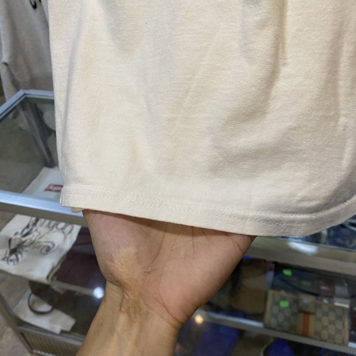 FUCT FUCT Bandana Pocket Tee - White Streetwear T-Shirt Size US L / EU 52-54 / 3 - 8 Thumbnail