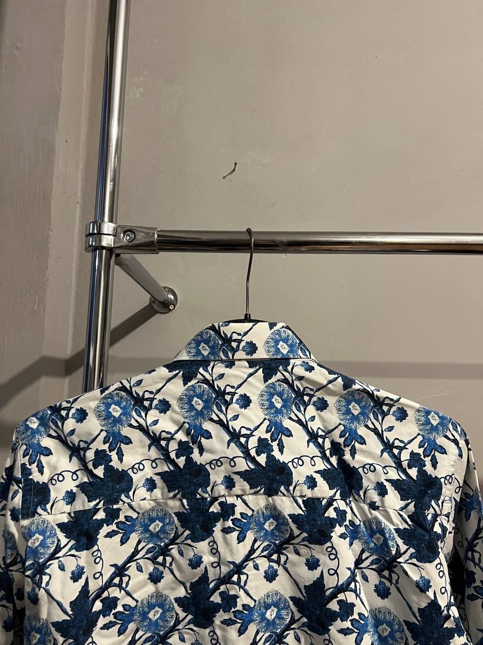 Other CLAUDIO LUGLI COUTURE ITALY ABSTRACT BUTTON MENS SHIRT SZ L Size US L / EU 52-54 / 3 - 10 Thumbnail