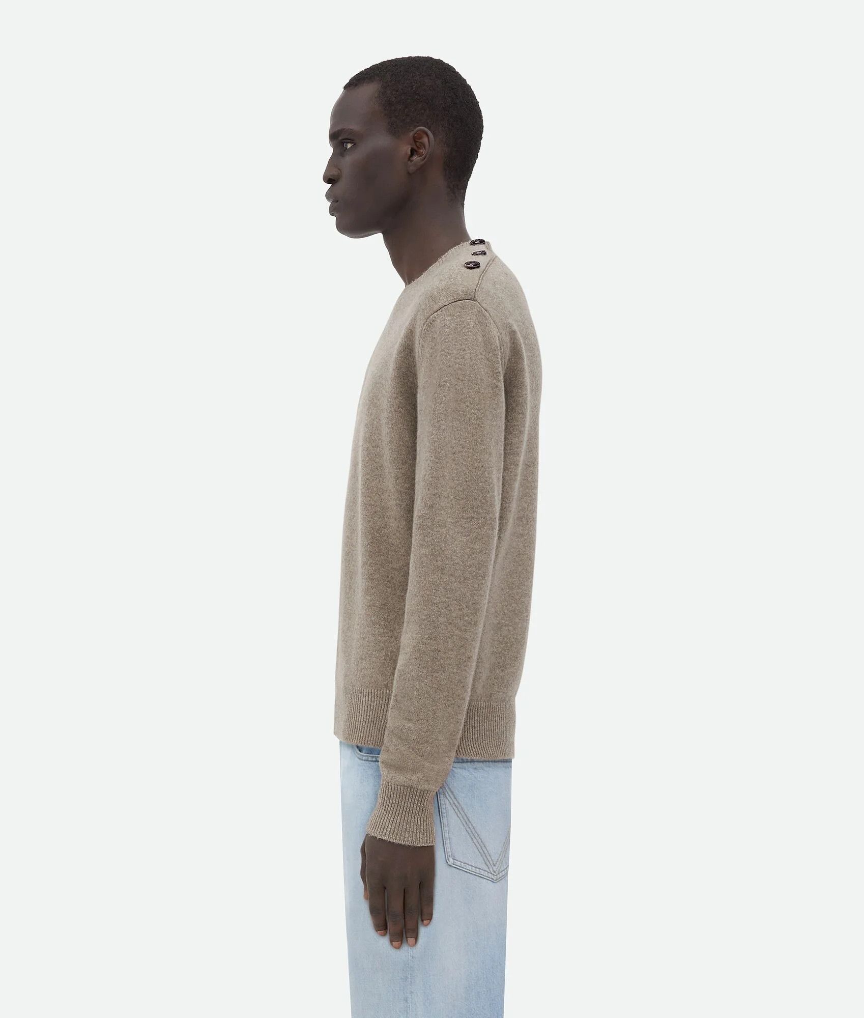 Bottega Veneta o1loc1c0426 752153 Cashmere Sweater in Desert Size US L / EU 52-54 / 3 - 2 Thumbnail