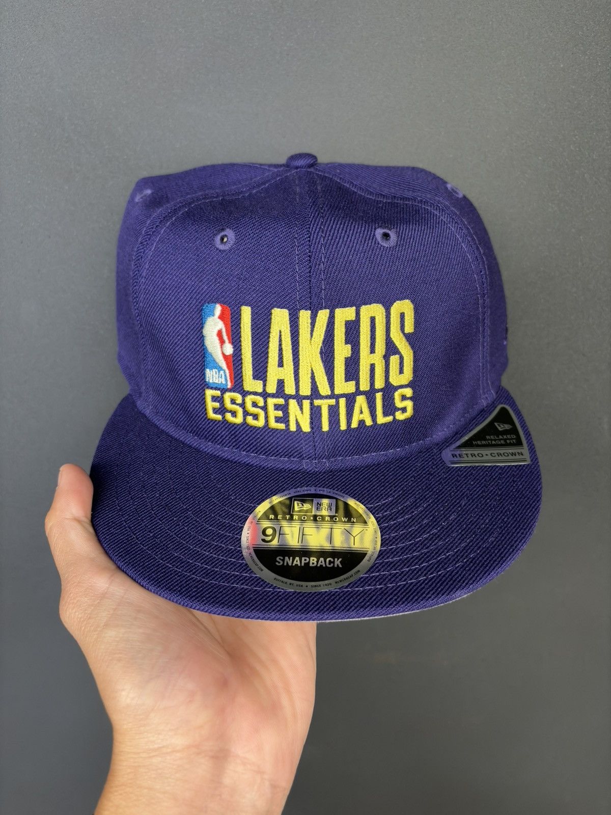 Fear of God × New Era New Era x Fear of God Lakers Essentials Size ONE SIZE - 1 Thumbnail