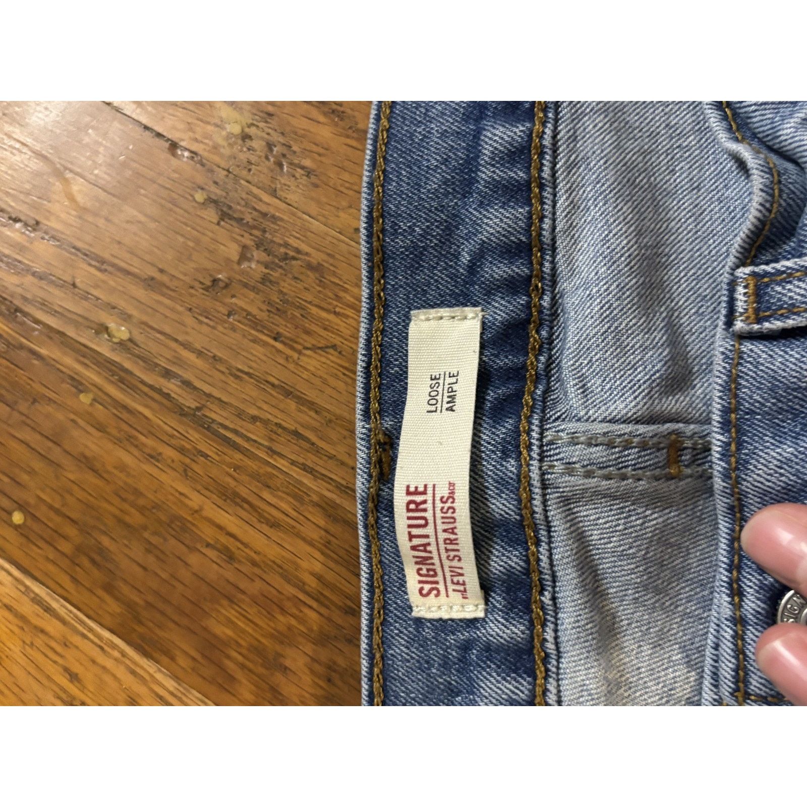 Levi's Authentic Levi's Signature Cutoff Jeans, Loose Ample Size US 31 - 4 Thumbnail