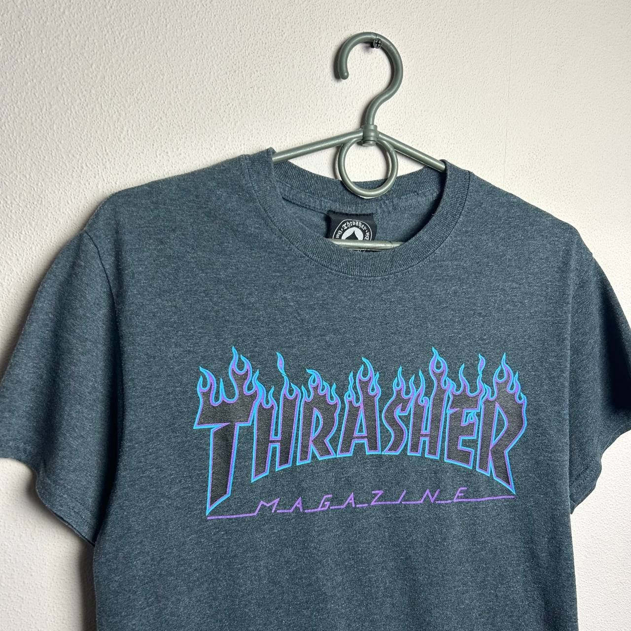 Thrasher Mens Thrasher Big logo skate streetwear tee size S Size US S / EU 44-46 / 1 - 2 Thumbnail