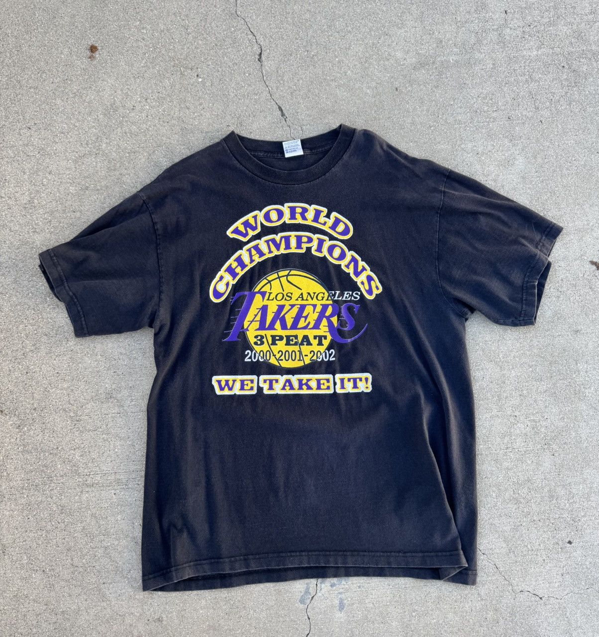 Vintage Vintage Lakers tee Size US XL / EU 56 / 4 - 1 Thumbnail