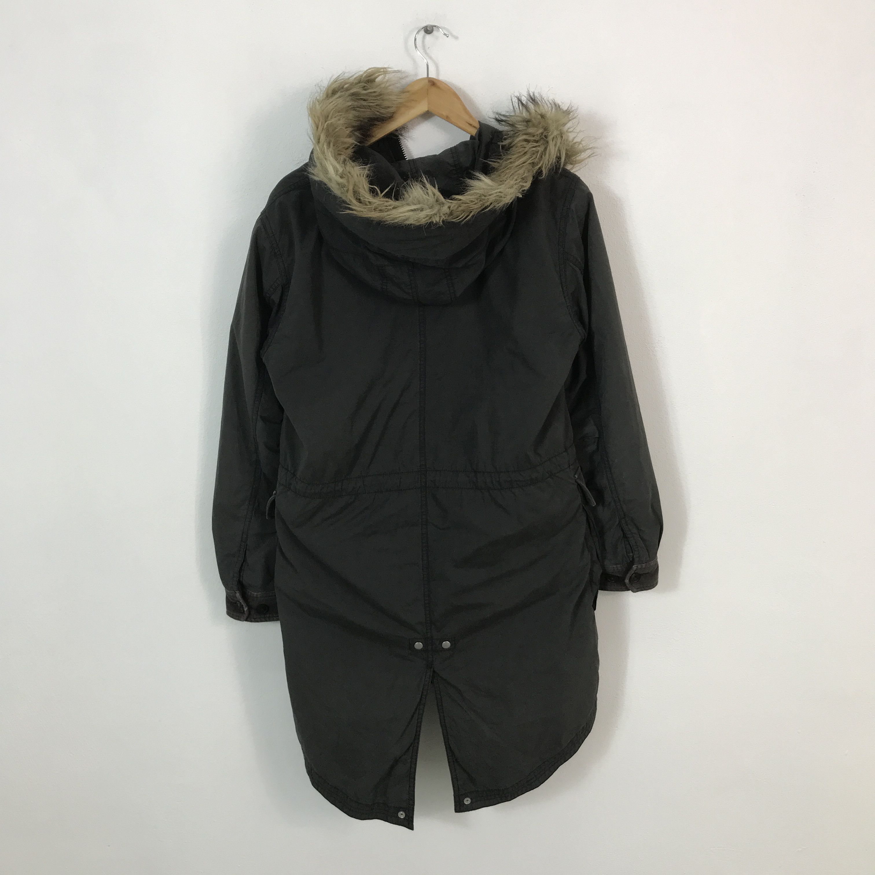 Jun Takahashi undercaver x uniqlo parkas fur hoodie jacket Size US M / EU 48-50 / 2 - 2 Thumbnail