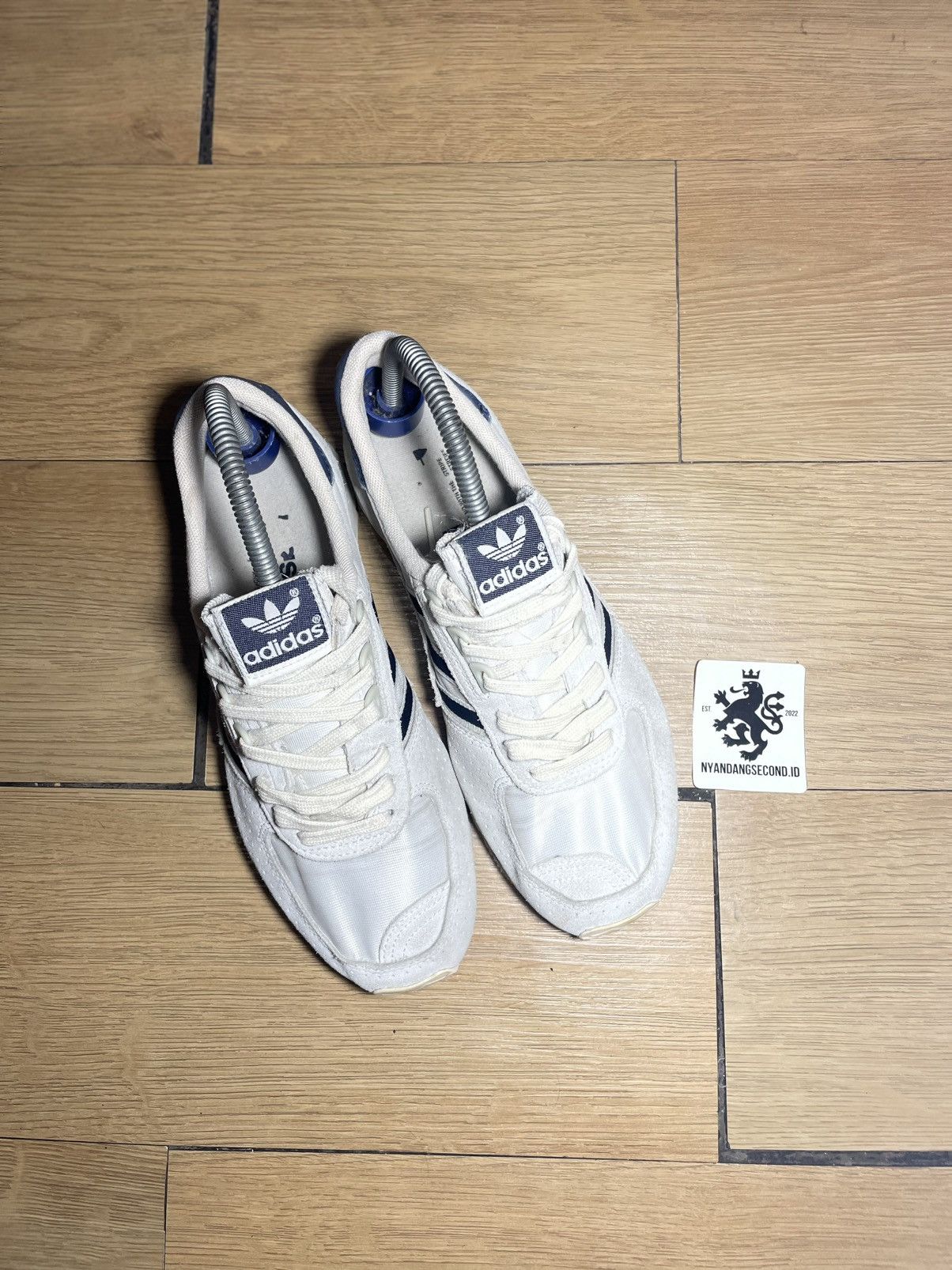 Adidas ADIDAS MARATHON Size US 6.5 / EU 39-40 - 2 Thumbnail