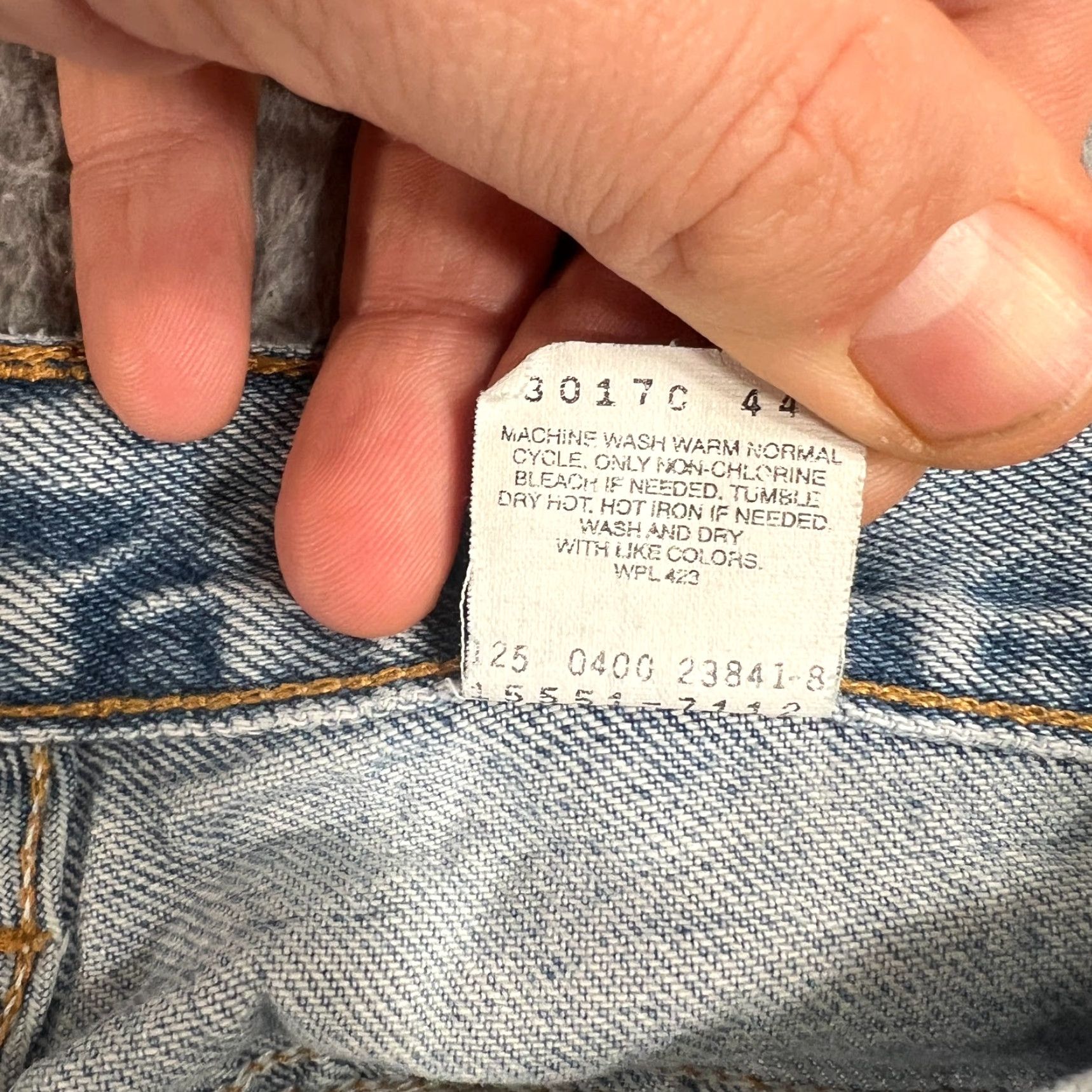 Levi's VINTAGE Levi's 550 Jeans Women's 14 Mis Stone Wash Relaxed Fit Tapered Leg 90s Cowboy USA Denim Blue 550 Model Mens Womens Size 36" / US 14 / IT 50 - 7 Thumbnail