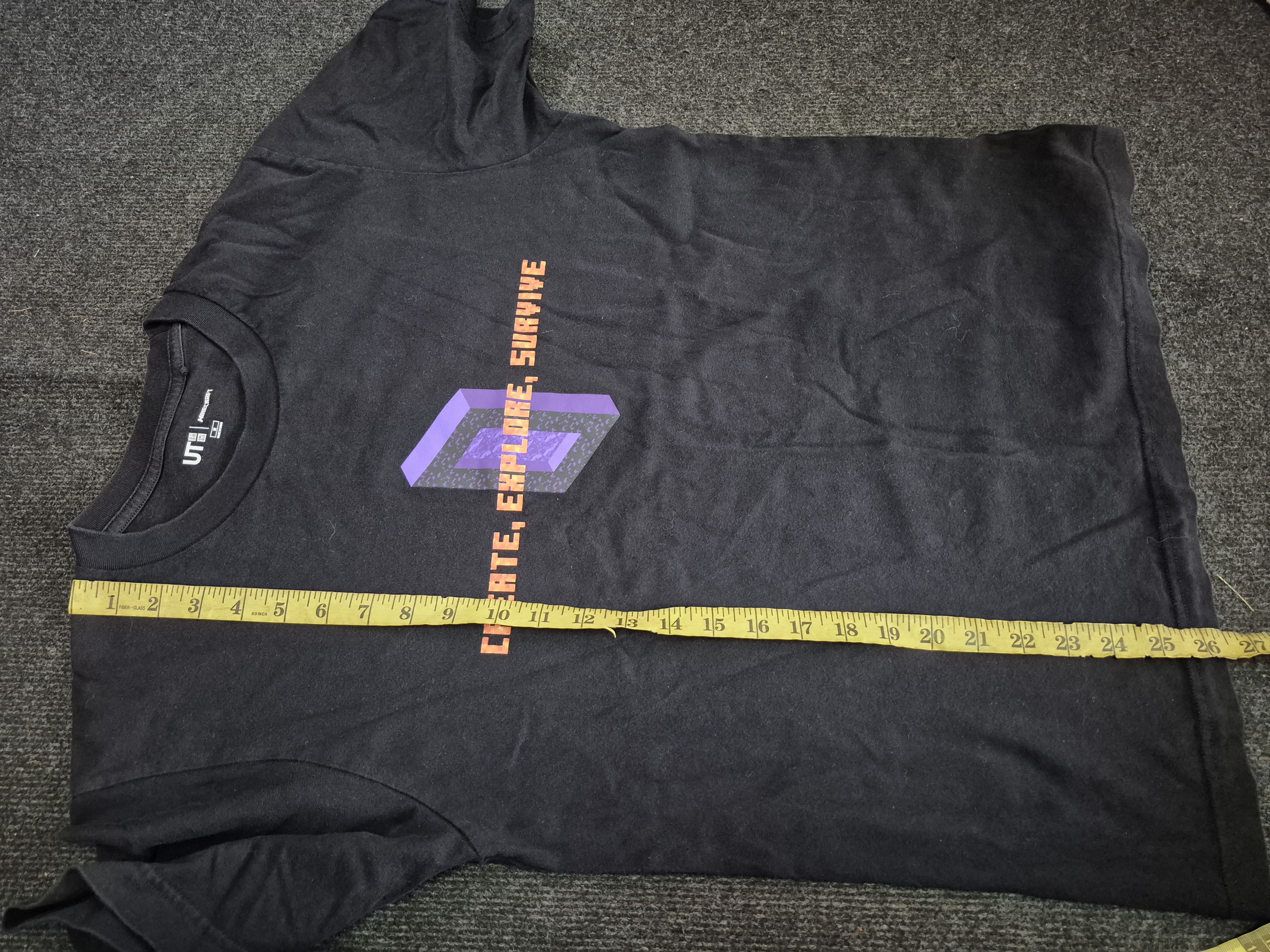 Uniqlo 🔥 Uniqlo Minecraft Games Promo Tee Size US M / EU 48-50 / 2 - 9 Thumbnail