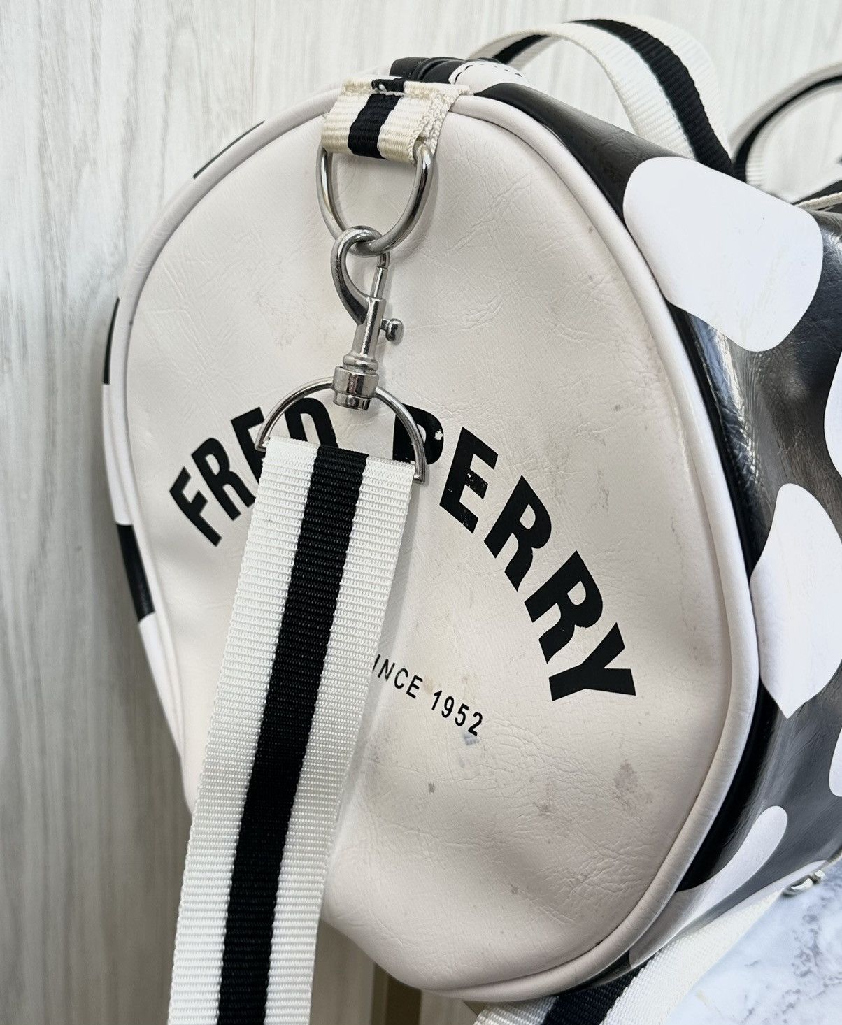 Fred Perry Fred Perry Duffle Bag Polka Dot Gym Travel Shoulder Bag Size ONE SIZE - 15 Thumbnail