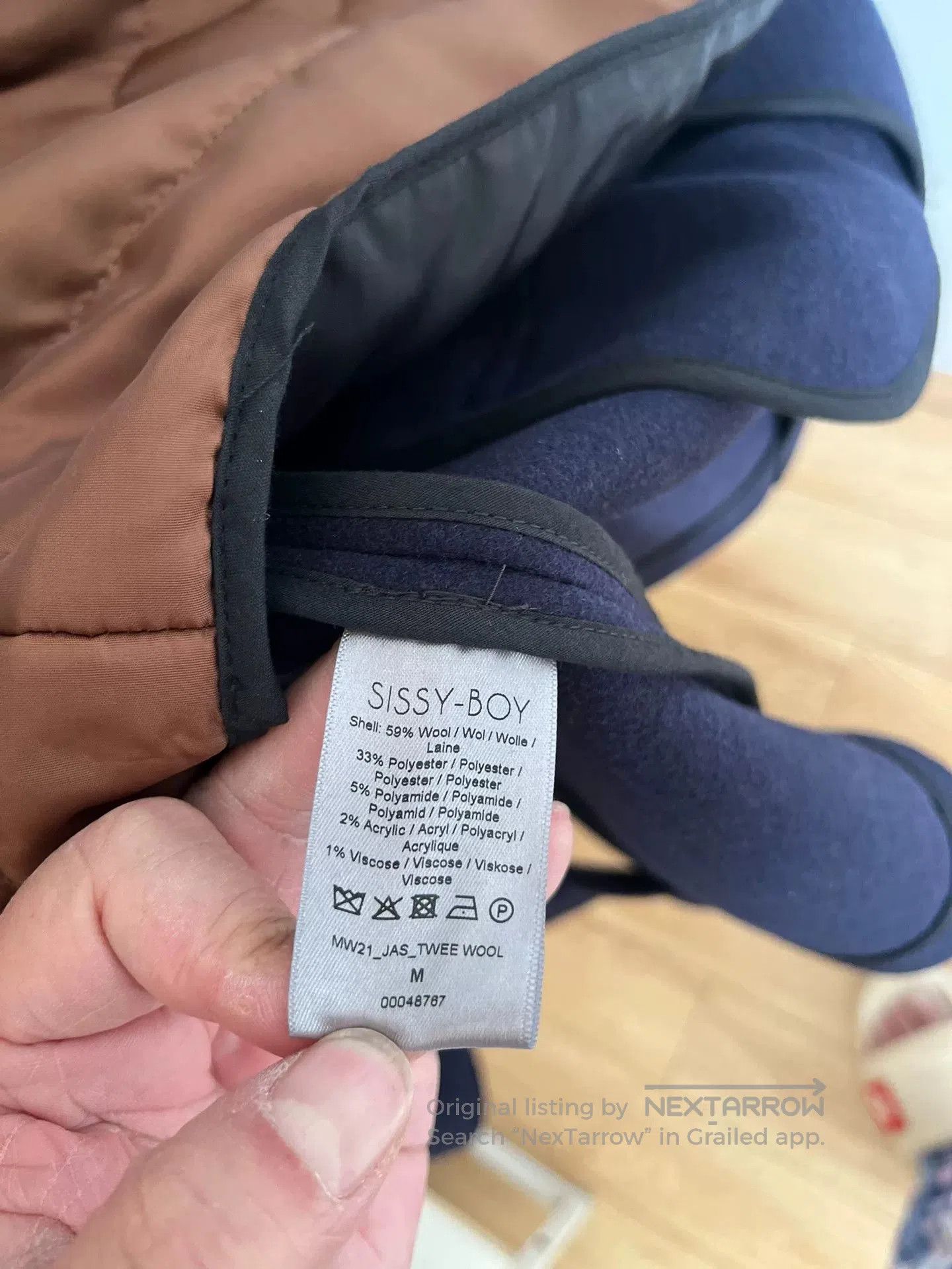 Vintage slssy. Size US M / EU 48-50 / 2 - 6 Thumbnail