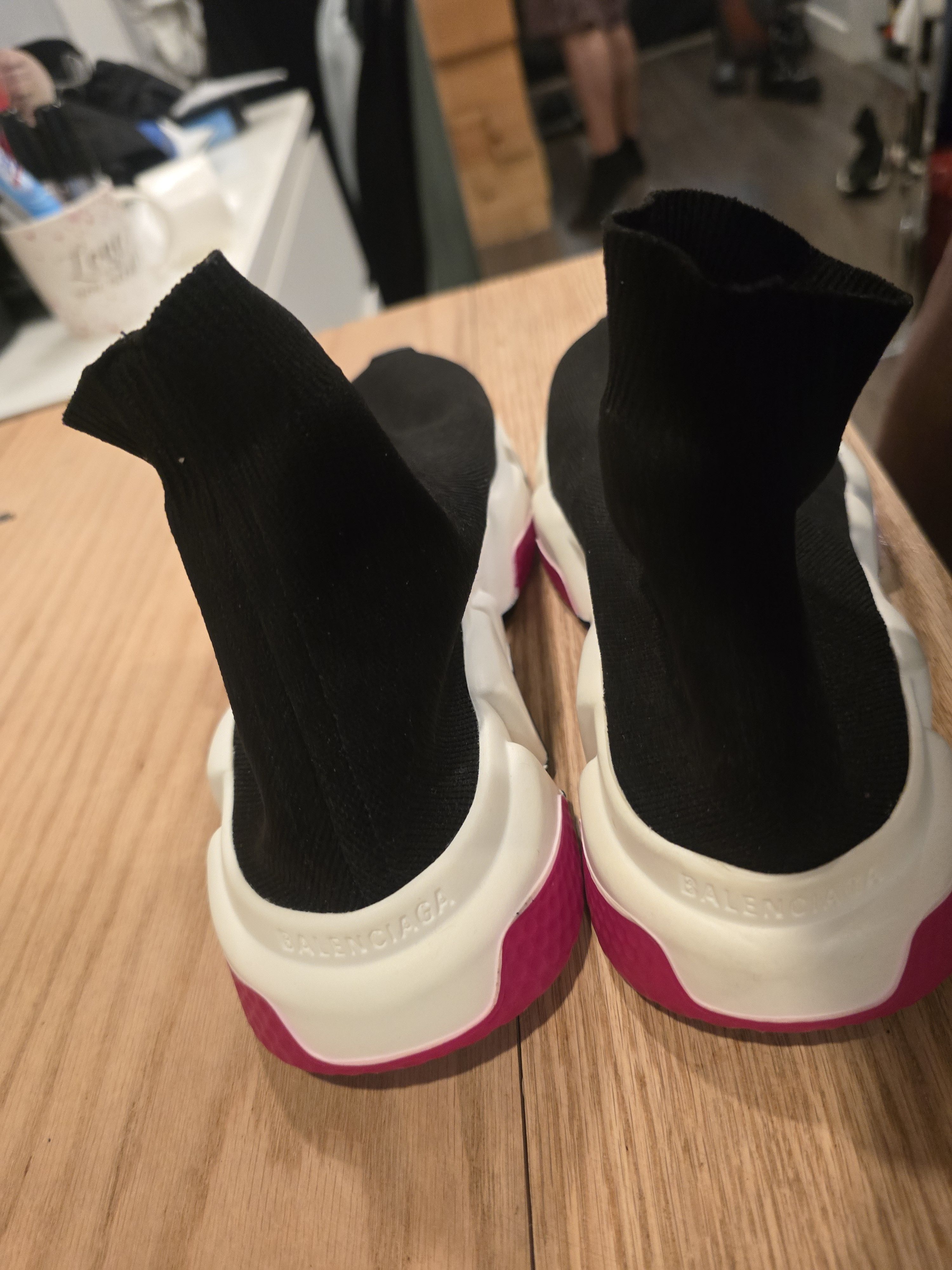 Balenciaga Balenciaga Sock Mismatch Sneakers Sz 35 & Sz 38 Size US 5 / IT 35 - 7 Thumbnail