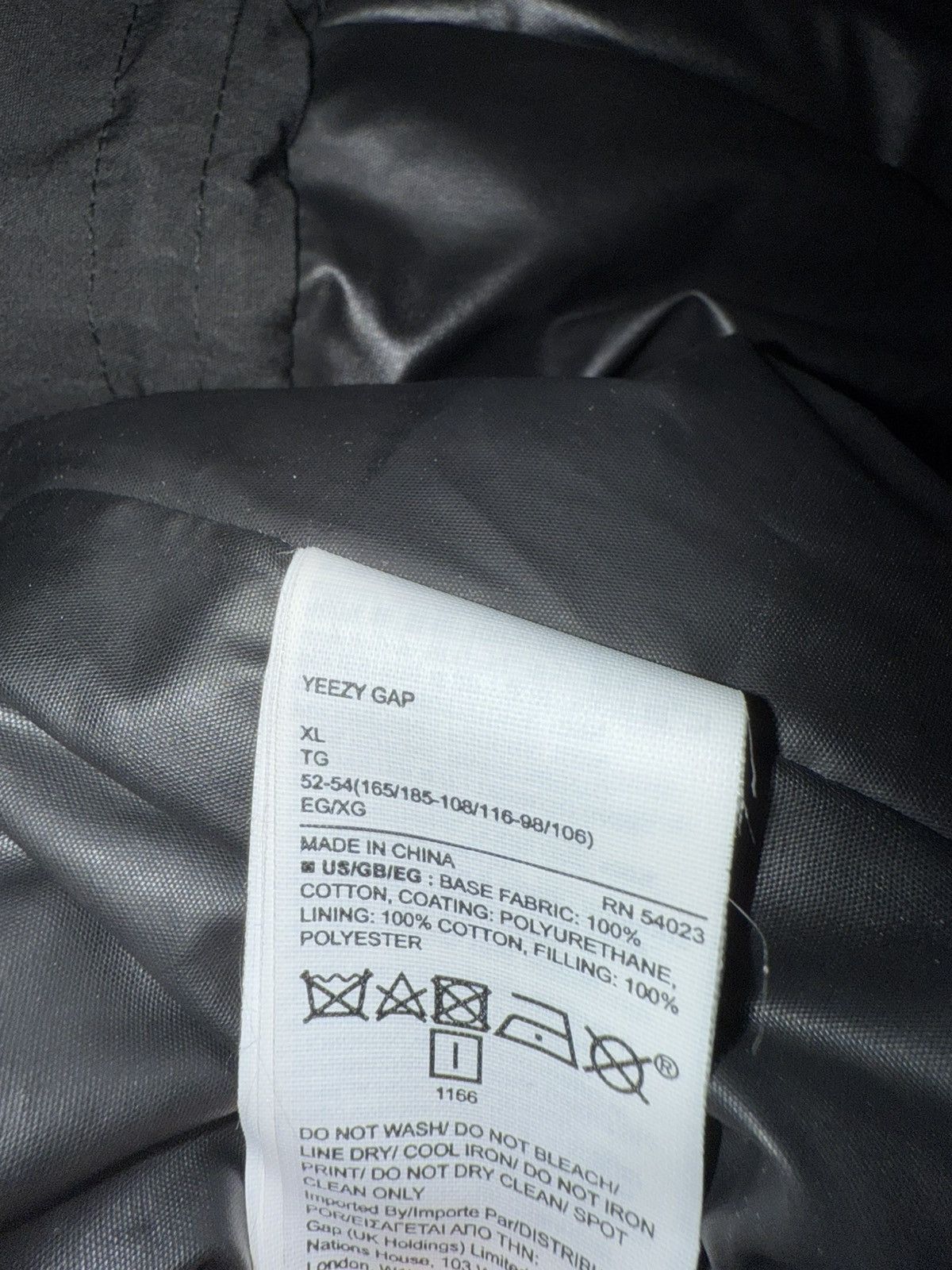 Gap × Yeezy Yeezy gap round puffer jacket V1 Size US L / EU 52-54 / 3 - 6 Thumbnail