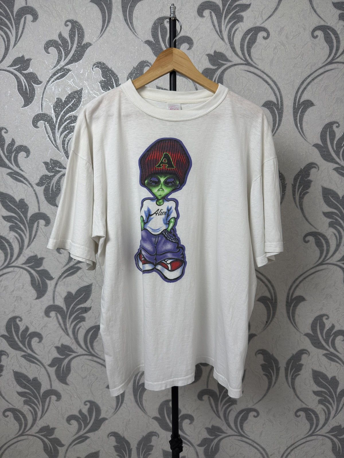 Vintage Vintage Alien T-Shirt Size US XXL / EU 58 / 5 - 10 Thumbnail