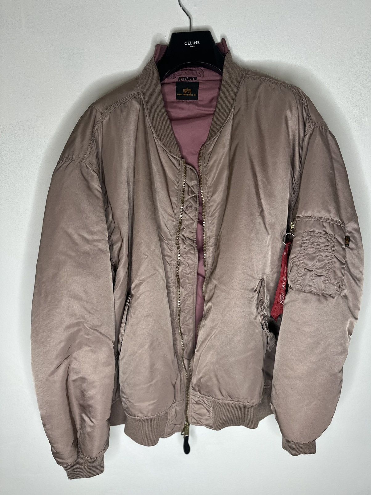 Vetements F/W18 Alpha Industry Collab Bomber *RARE* Size US S / EU 44-46 / 1 - 1 Thumbnail