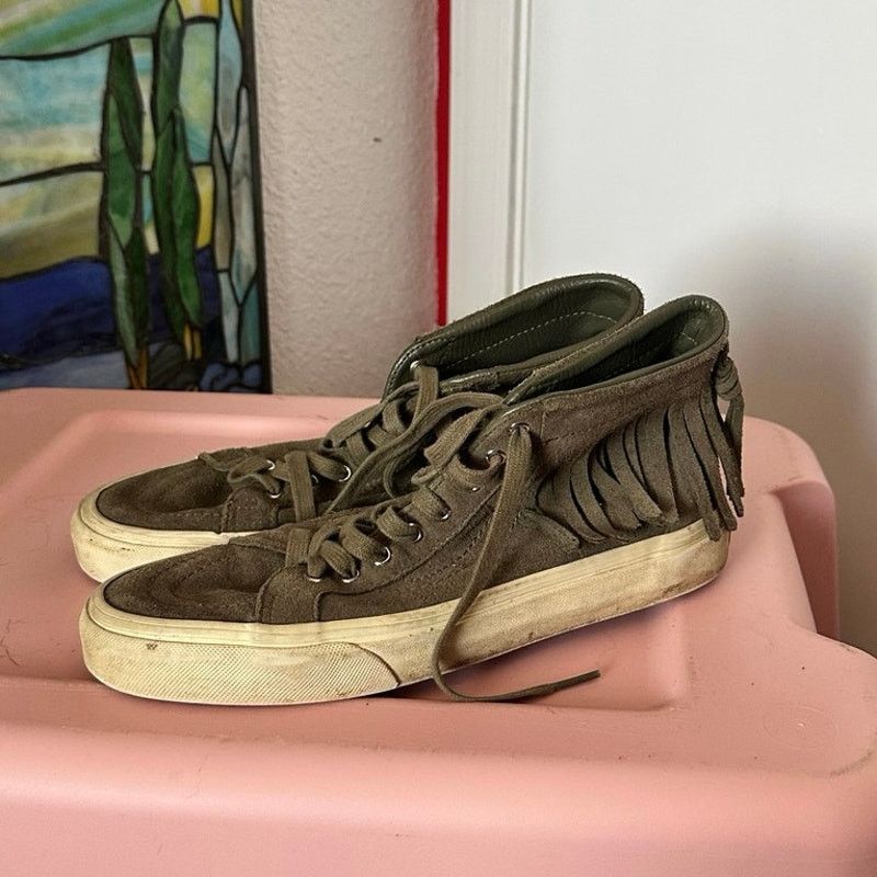 Vans vans dark green ruffle high top pleather shoes Size US 8 / IT 38 - 1 Thumbnail