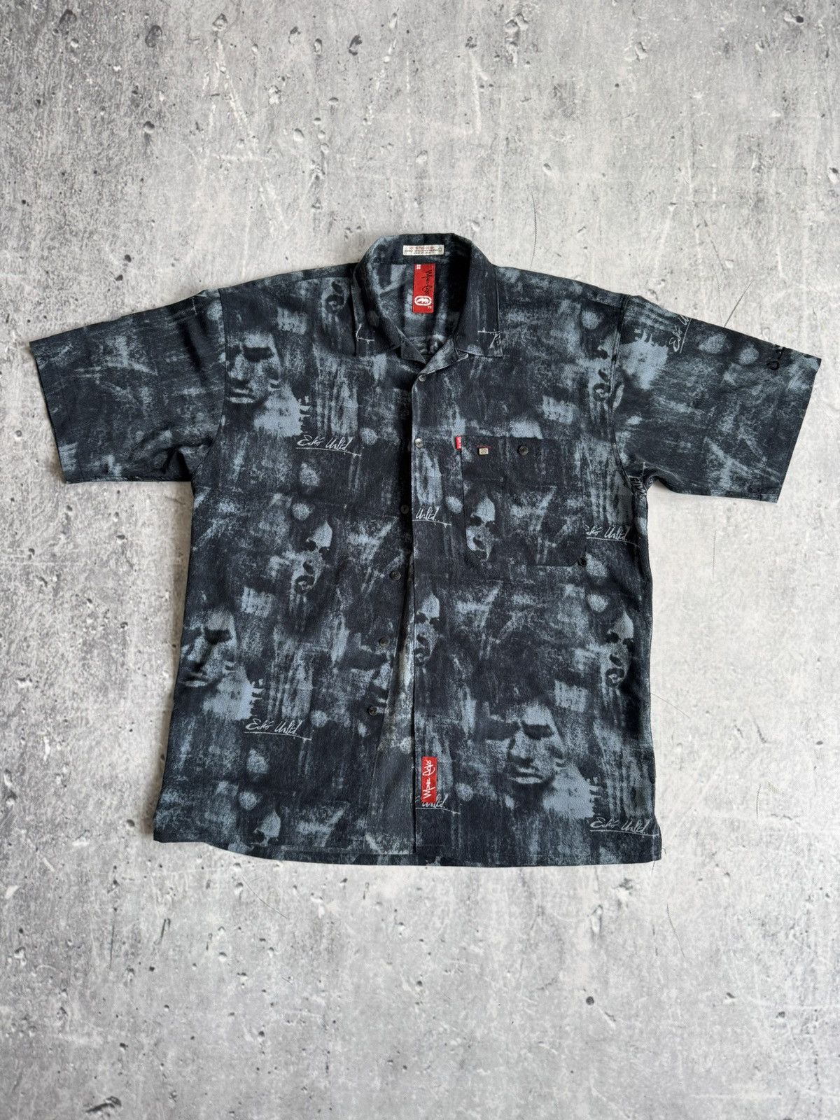 Marc Ecko 🔥🔥Vintage Y2K 00s Mark Ecko Graffiti Faces rare shirt Size US L / EU 52-54 / 3 - 1 Thumbnail