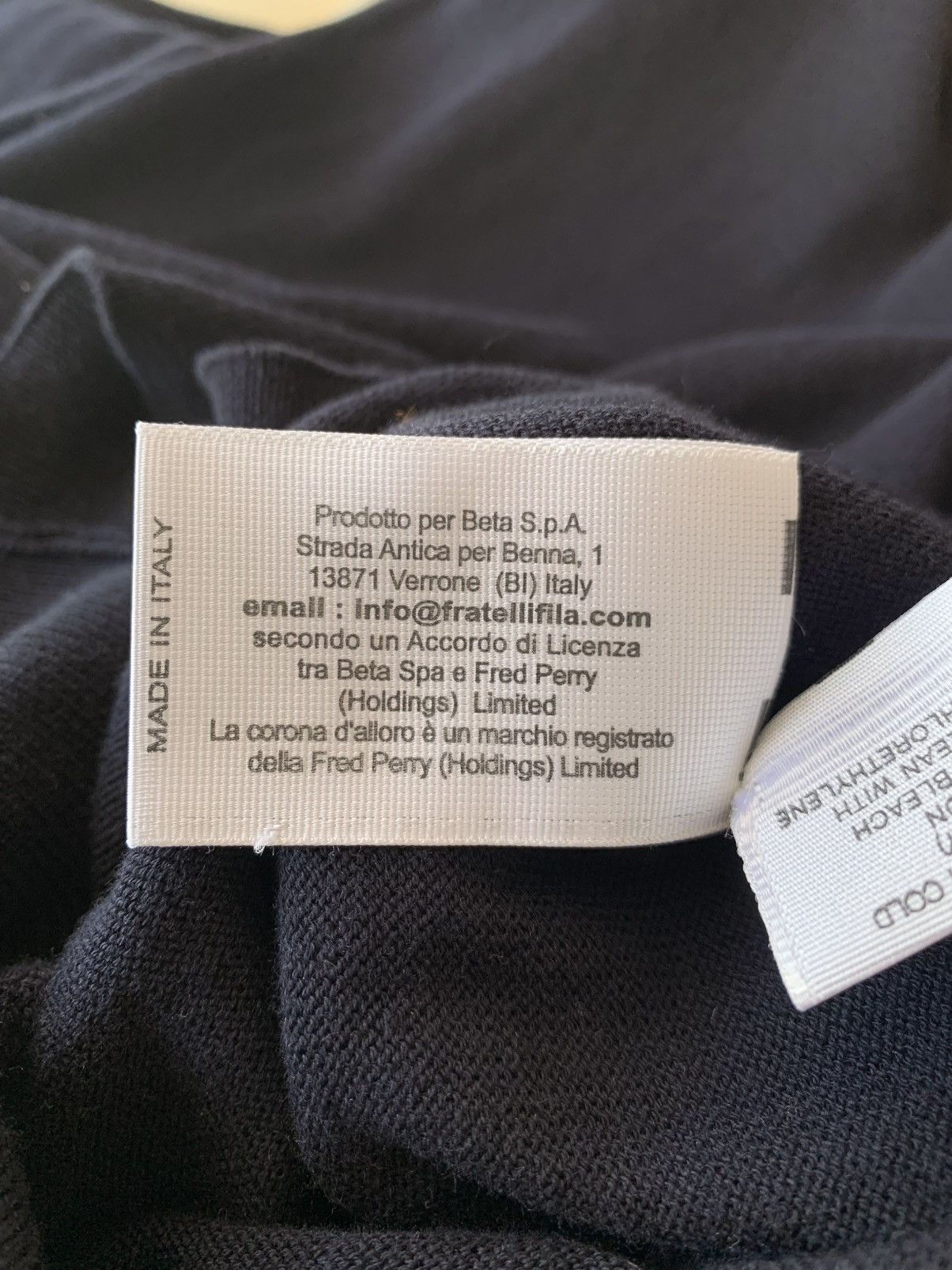 Fred Perry V-Neck Cotton Knit Pullover Jumper Sweater Made in Italy Size US M / EU 48-50 / 2 - 9 Thumbnail
