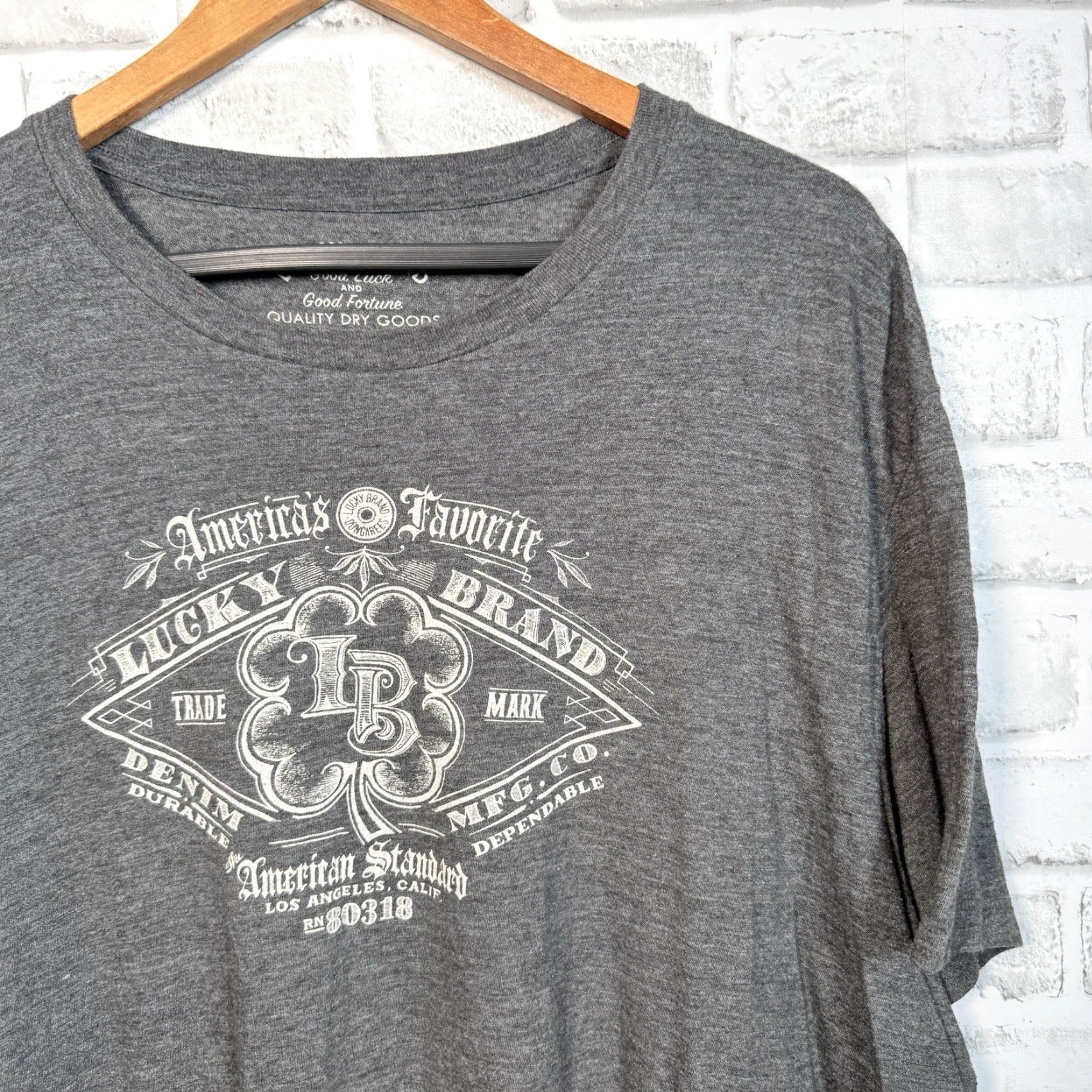 Lucky Brand Lucky Brand Shirt Adult XXL Gray Graphic Casual Mens Size US XXL / EU 58 / 5 - 2 Thumbnail