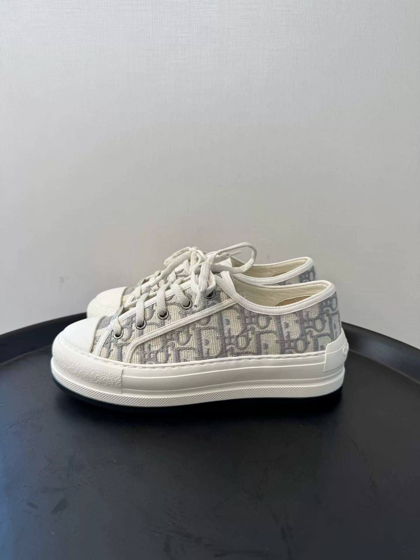 Dior Dior Oblique Low-Top Logo Platform Sneakers Size US 5.5 / IT 35.5 - 1 Thumbnail