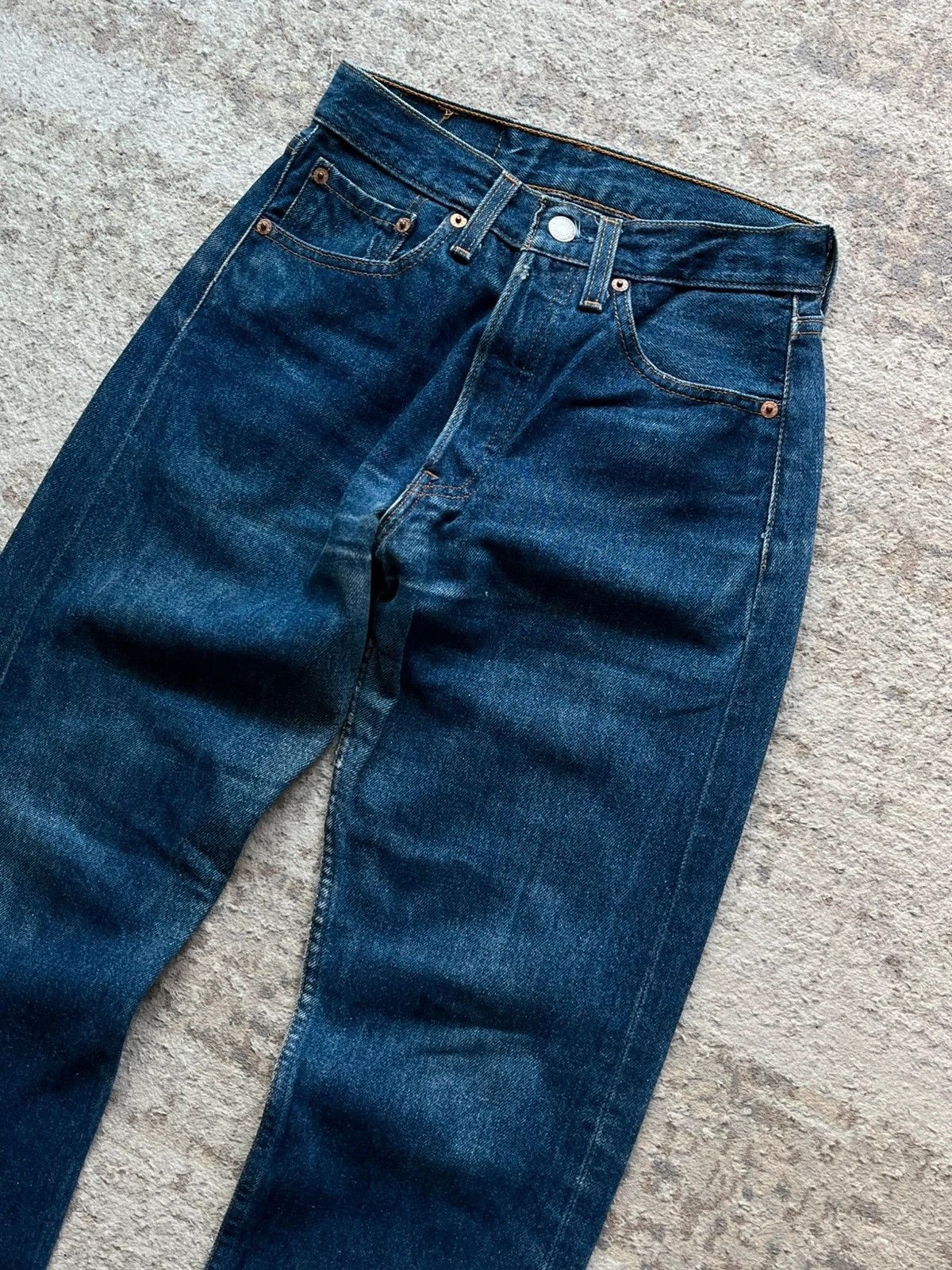 Levi's Levi’s Made in USA Vintage 1996 Sz W 26 L 30 Rare Size 26" / US 2 / IT 38 - 2 Thumbnail