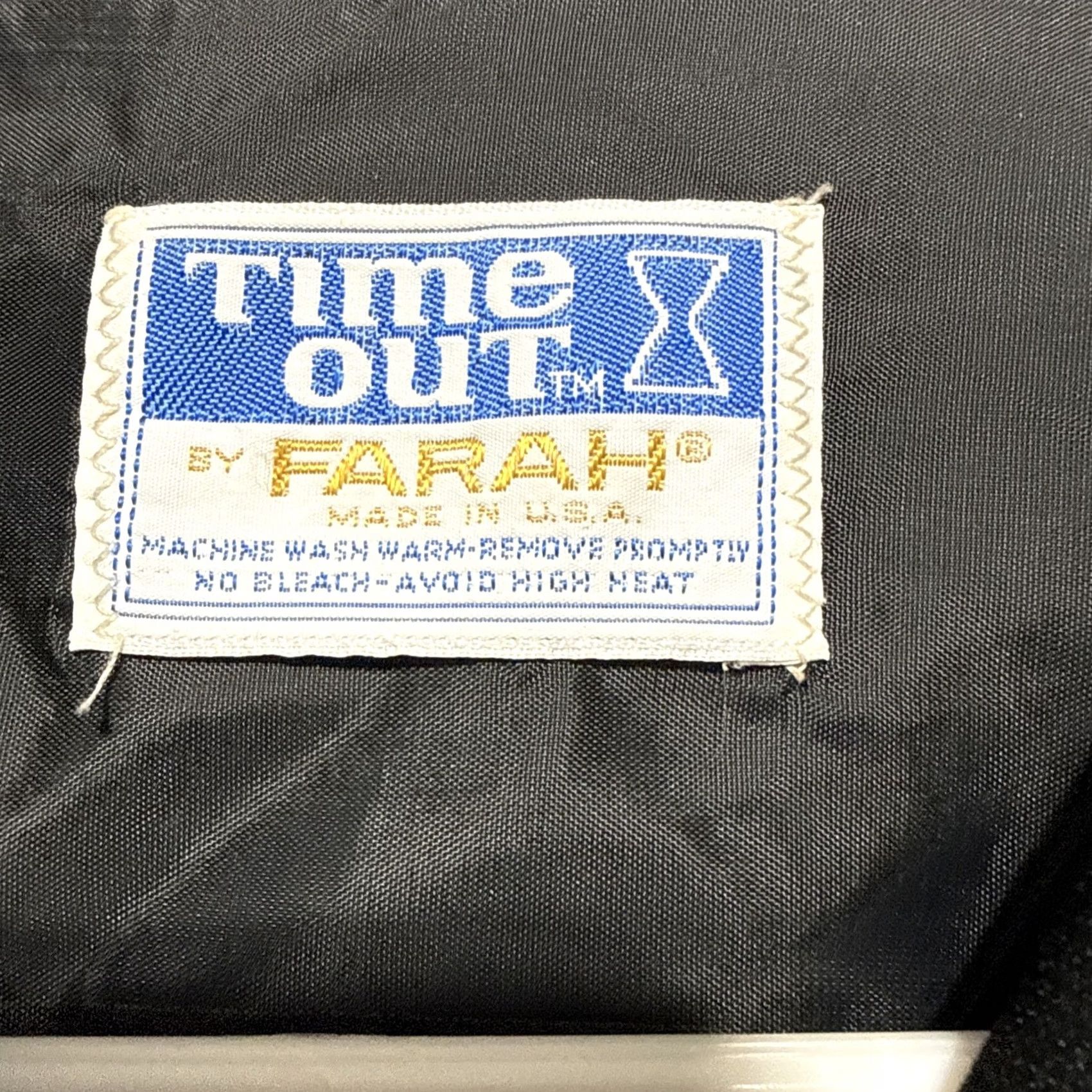 Farah VINTAGE Farah Time Out Shirt Mens Black 70s 1965-1976 Button-Front Polyester Long Sleeve M/L Diso Look Overall Size US M / EU 48-50 / 2 - 5 Thumbnail