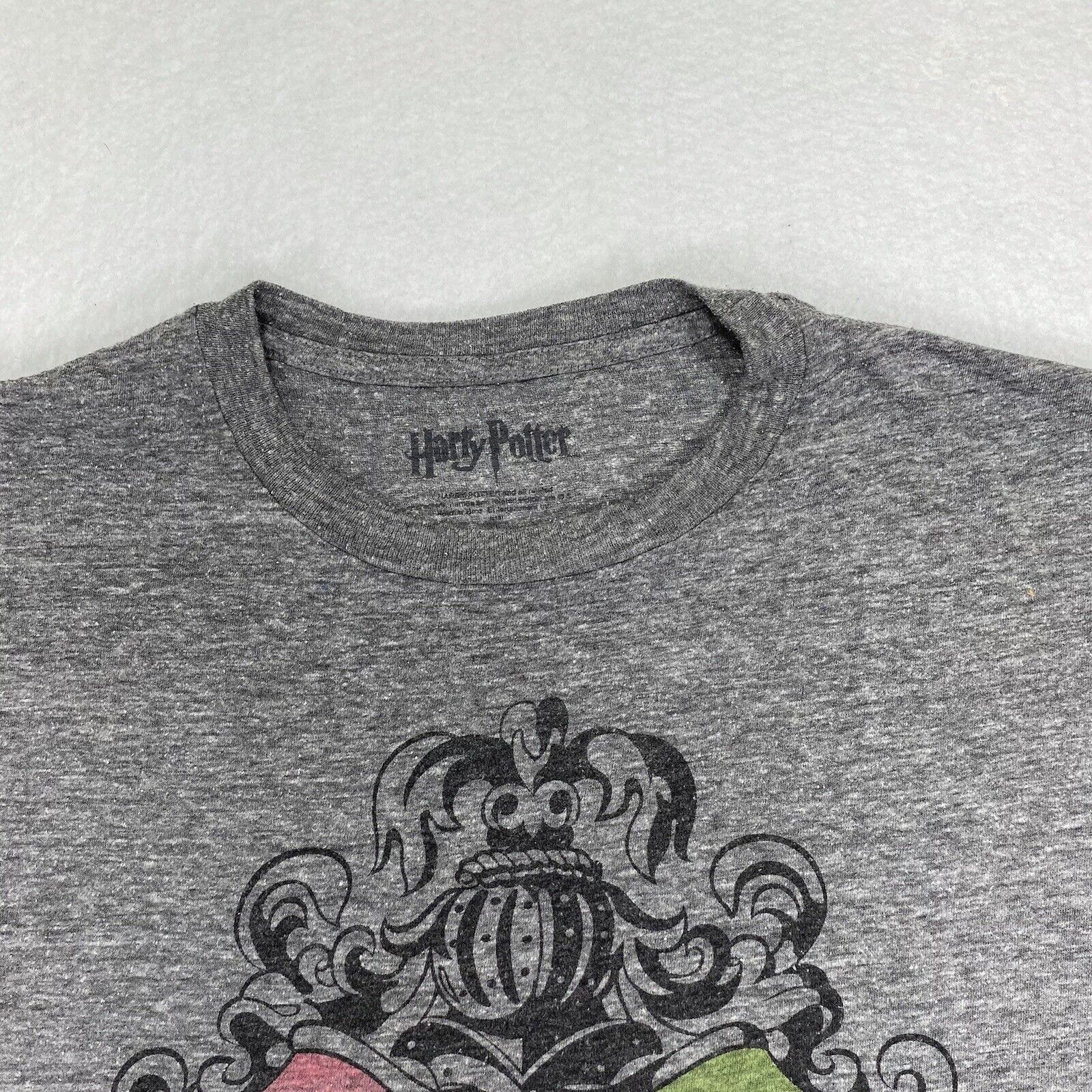 Universal Studios Harry Potter School Of Witchcraft & Wizardry Small T-Shirt Size US S / EU 44-46 / 1 - 2 Thumbnail