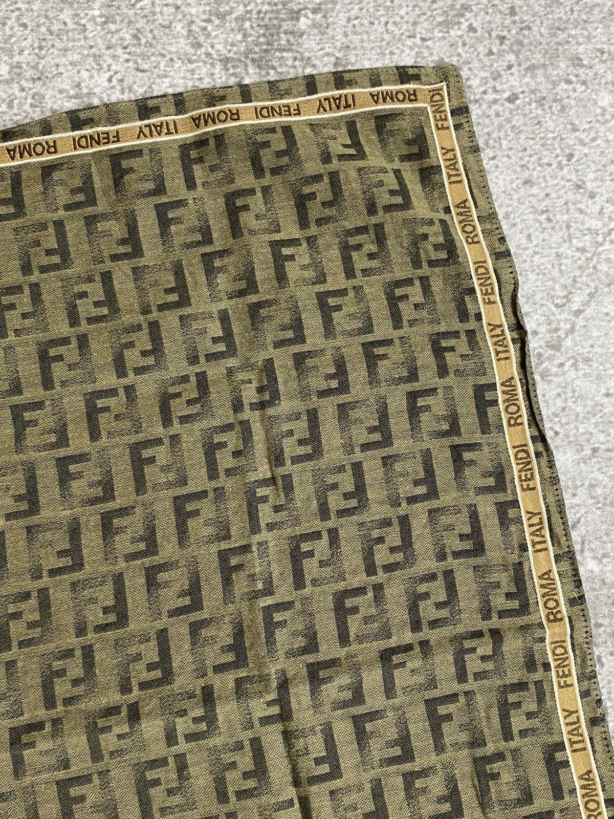 Fendi Fendi Monogram Handkerchief / Bandana / Neckerchief Size ONE SIZE - 5 Thumbnail