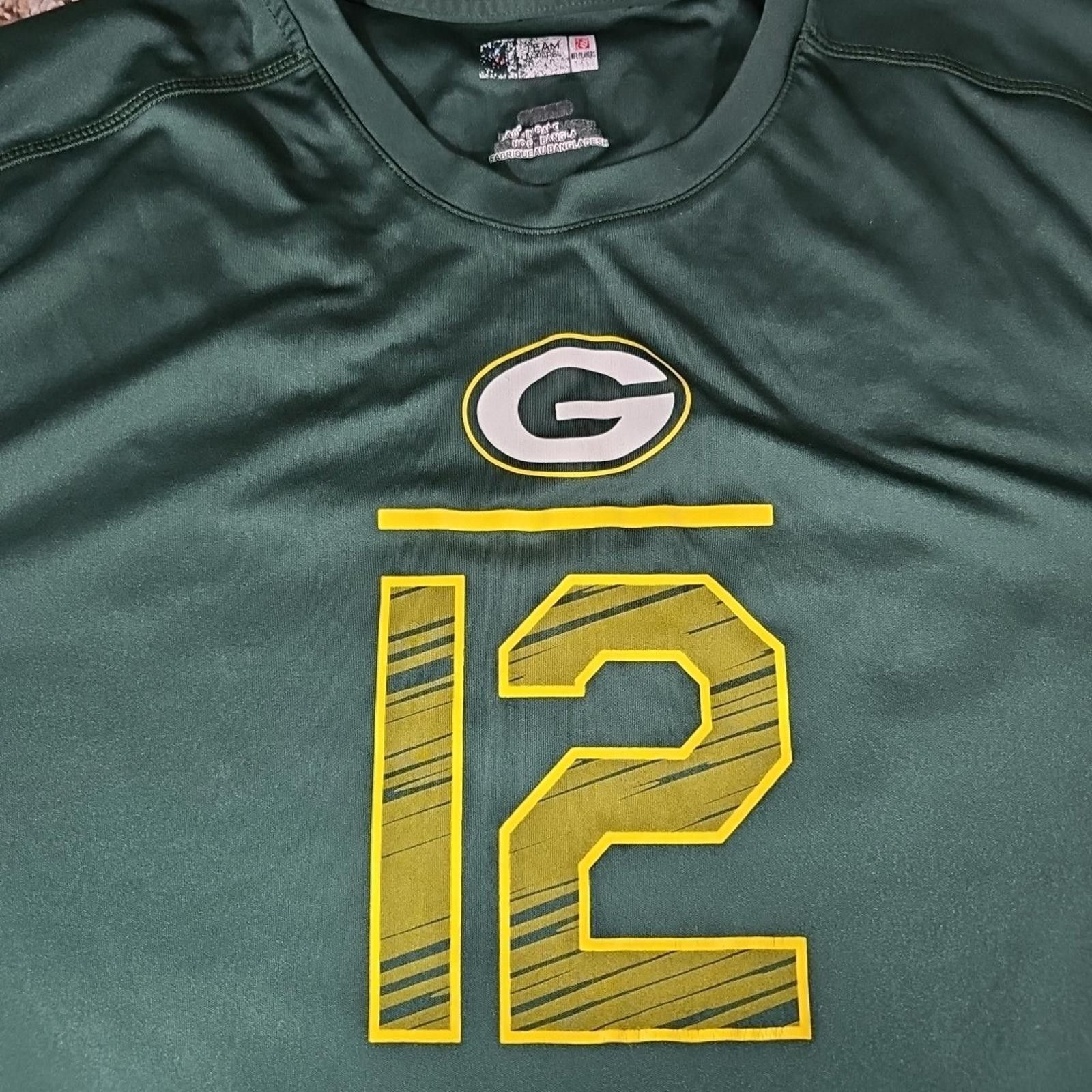 NFL Aaron Rodgers #12 NFL Team Apparel Tshirt SEE MEASUREMENTS Size ONE SIZE - 2 Thumbnail