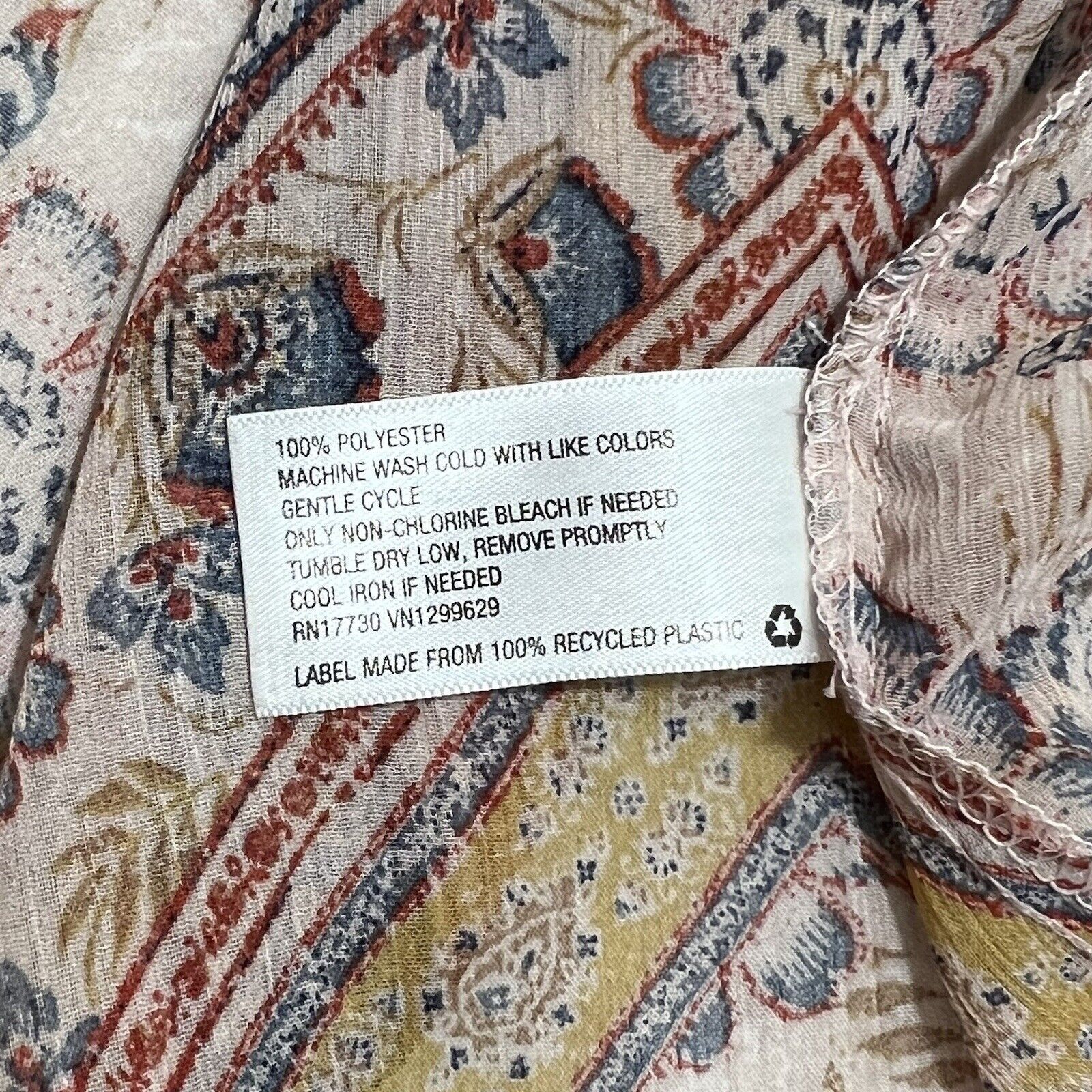 Target Basics Knox Rose 3/4 Sleeve Aztec Floral Pink V-Neck Blouse Top Size XS / US 0-2 / IT 36-38 - 12 Thumbnail