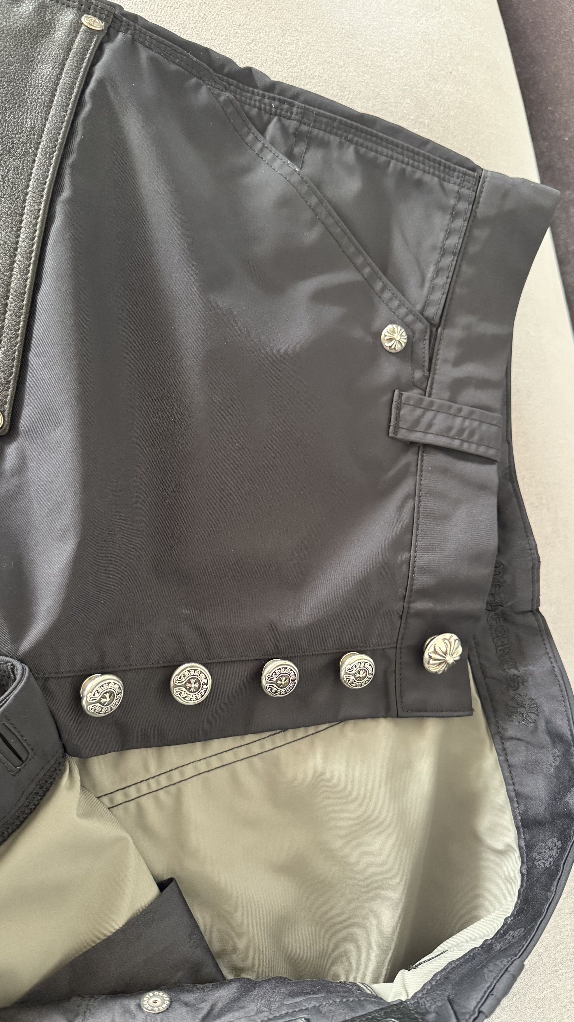 Chrome Hearts Chrome Hearts Nylon Leather Double Knee Shorts Size US 36 / EU 52 - 6 Thumbnail