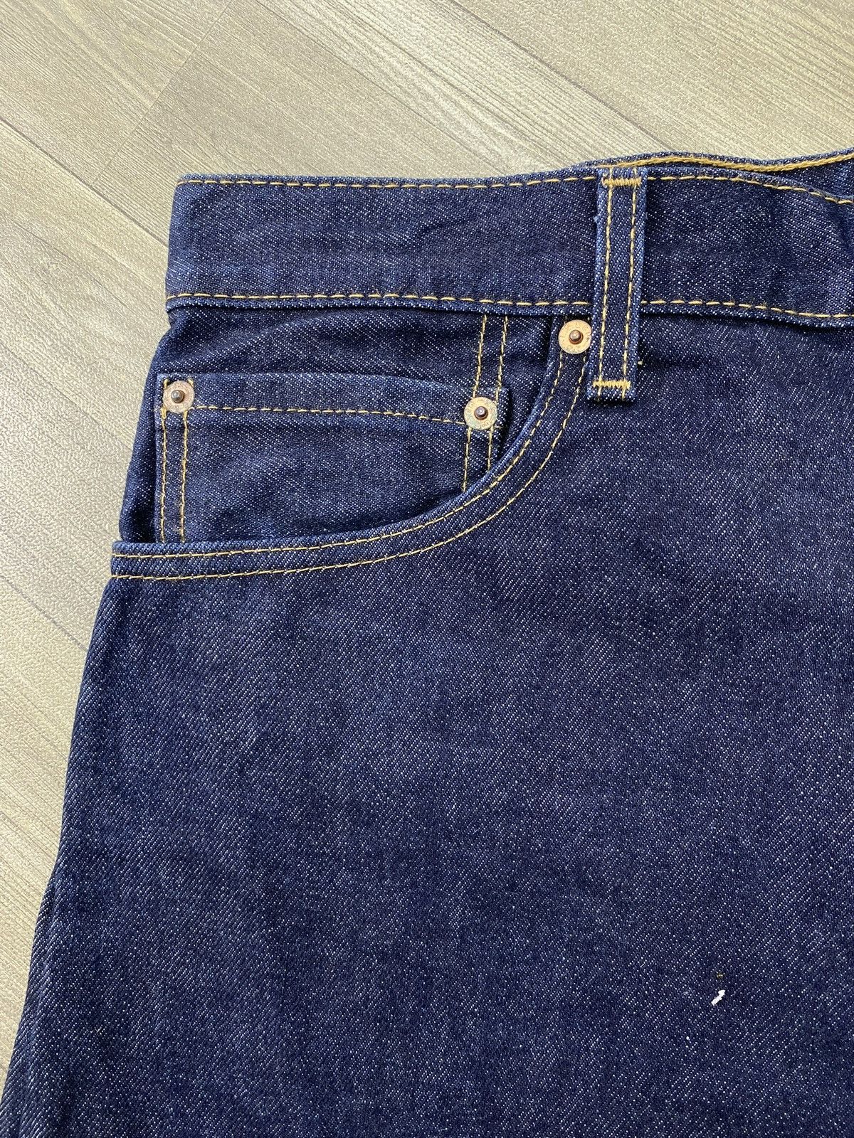 Levi's Vintage Clothing 2000s Vintage Levis 517 Bell Button Bootcut Flared Jeans Size US 33 - 6 Thumbnail