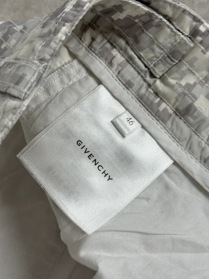 Givenchy SS2023 Givenchy Camo White Distressed Cargo Pants Size US 32 / EU 48 - 13 Thumbnail